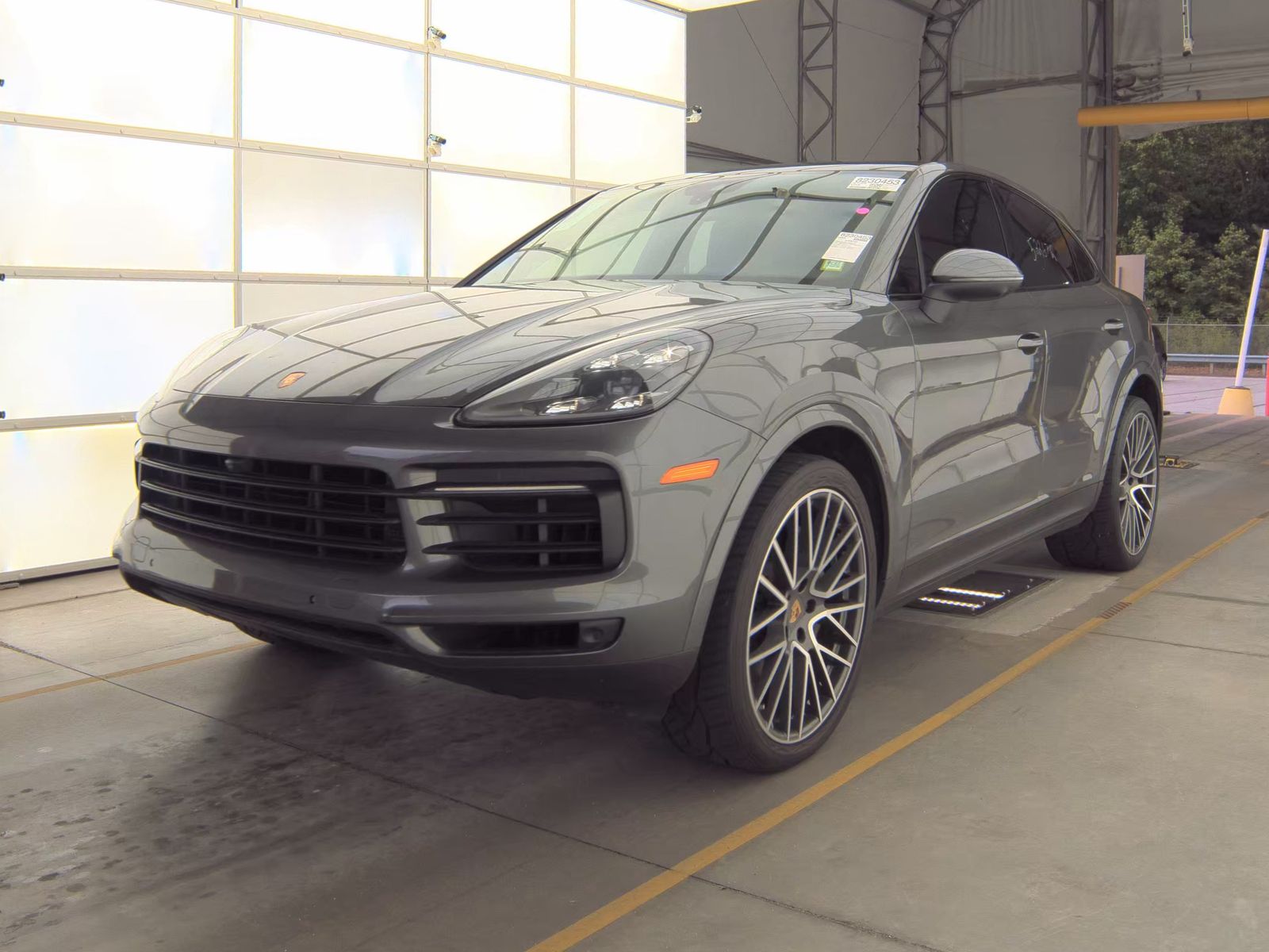 PORSCHE CAYENNE - 1