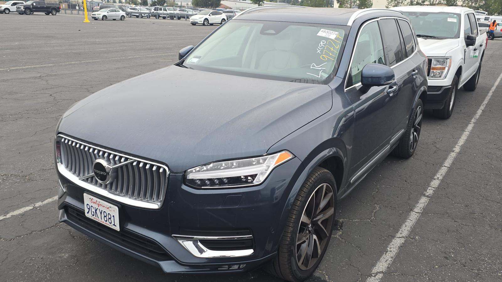 2023 Volvo XC90 B6 Plus AWD