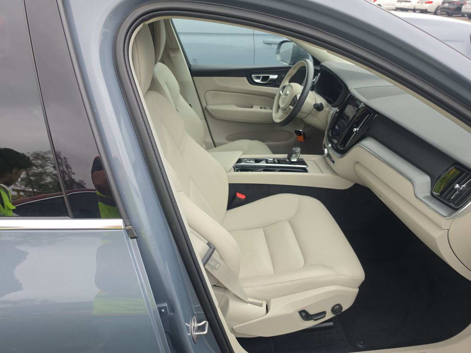 2023 Volvo XC60 B5 Core AWD