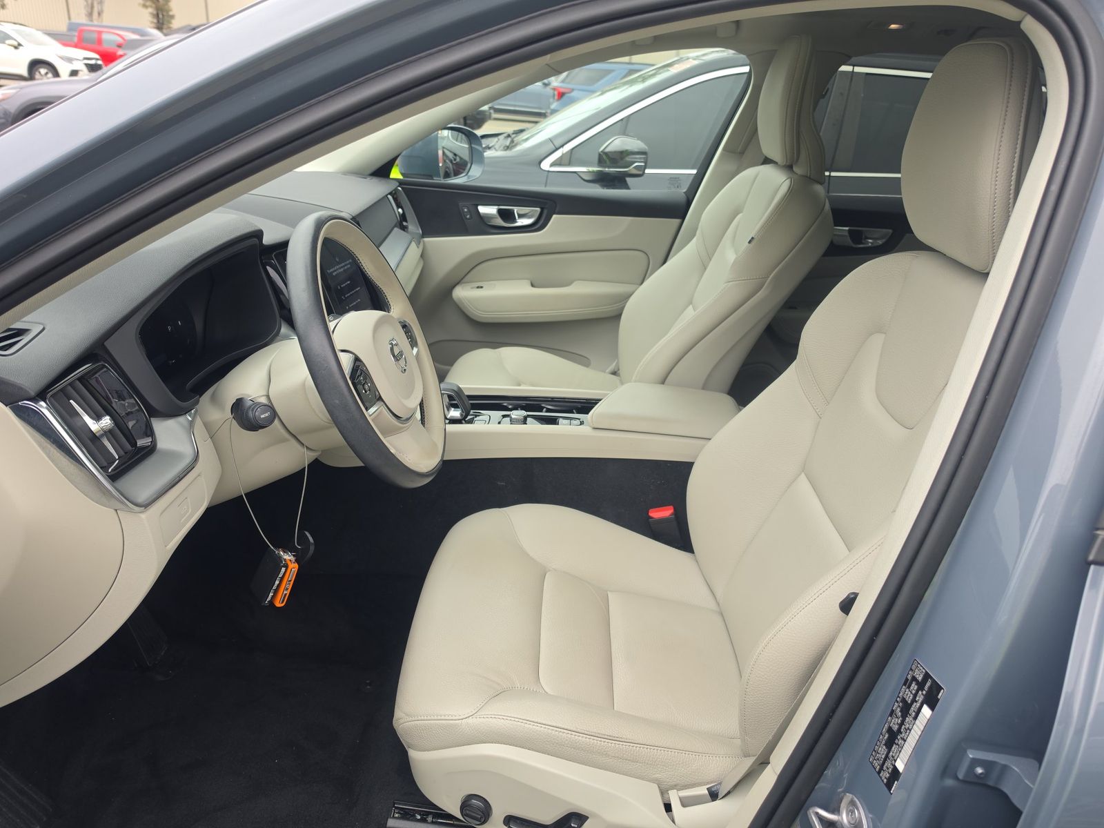 2023 Volvo XC60 B5 Core AWD