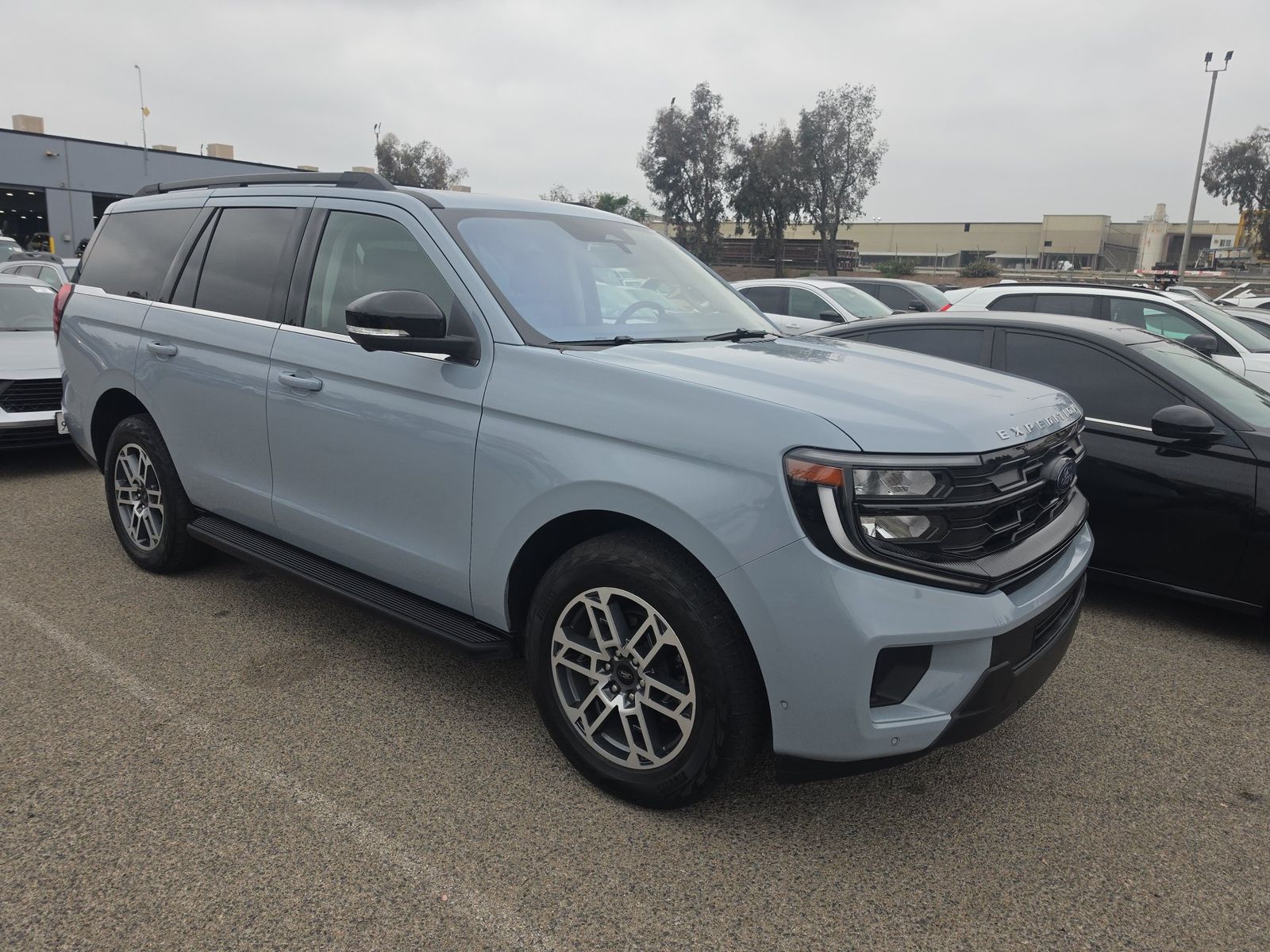 FORD EXPEDITION - 4