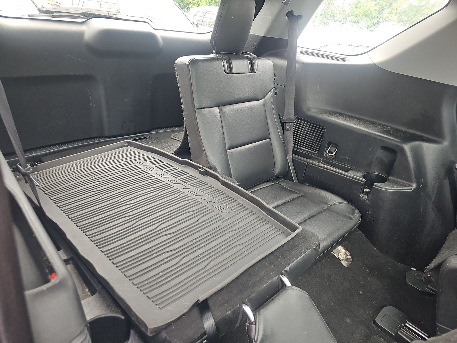 2020 Ford Explorer XLT RWD