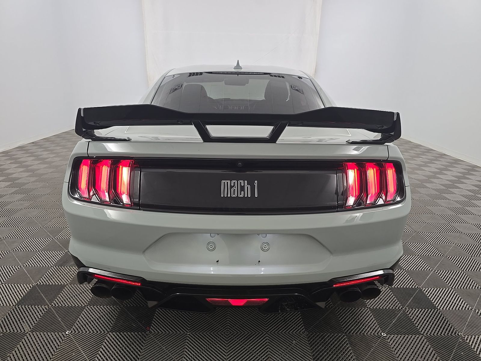 2021 Ford Mustang Mach 1 RWD