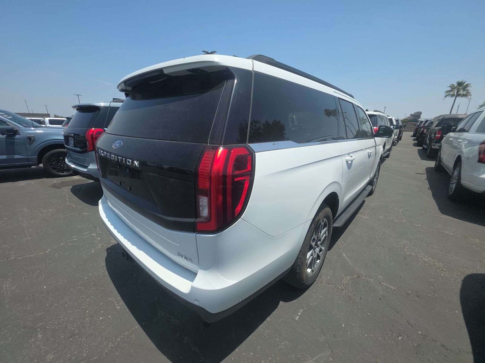 FORD EXPEDITION MAX - 5