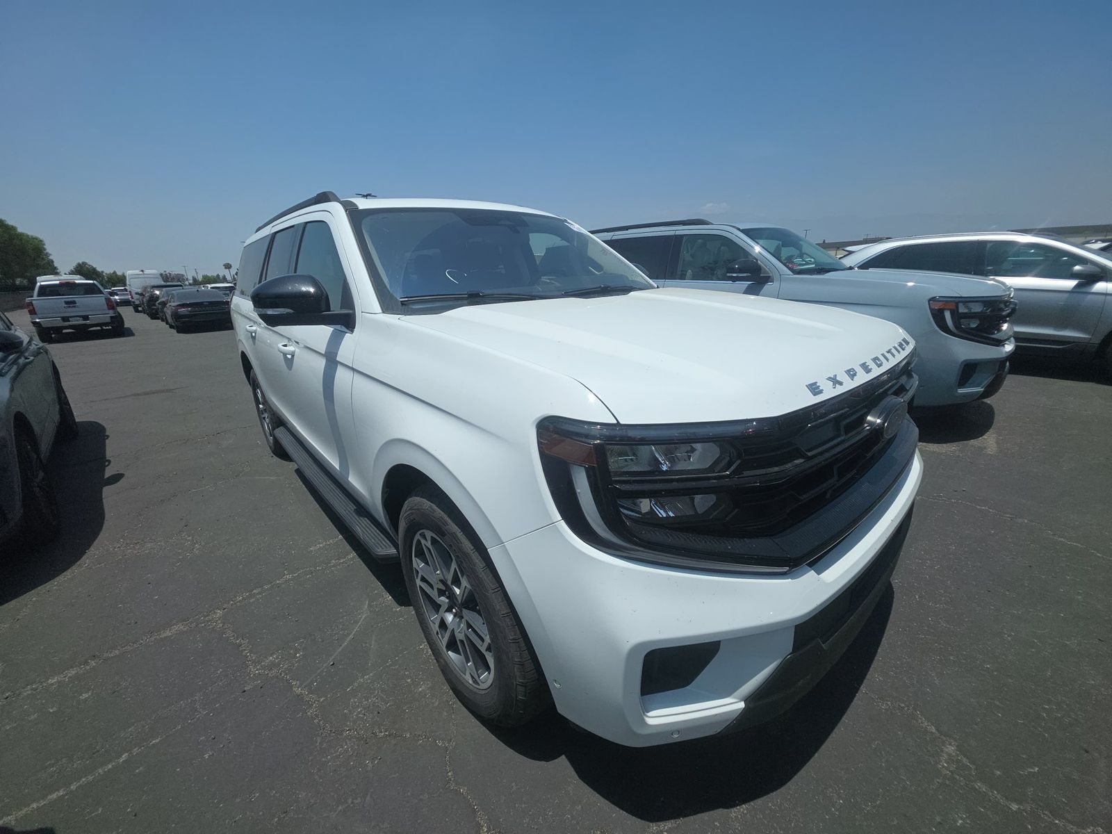 FORD EXPEDITION MAX - 4