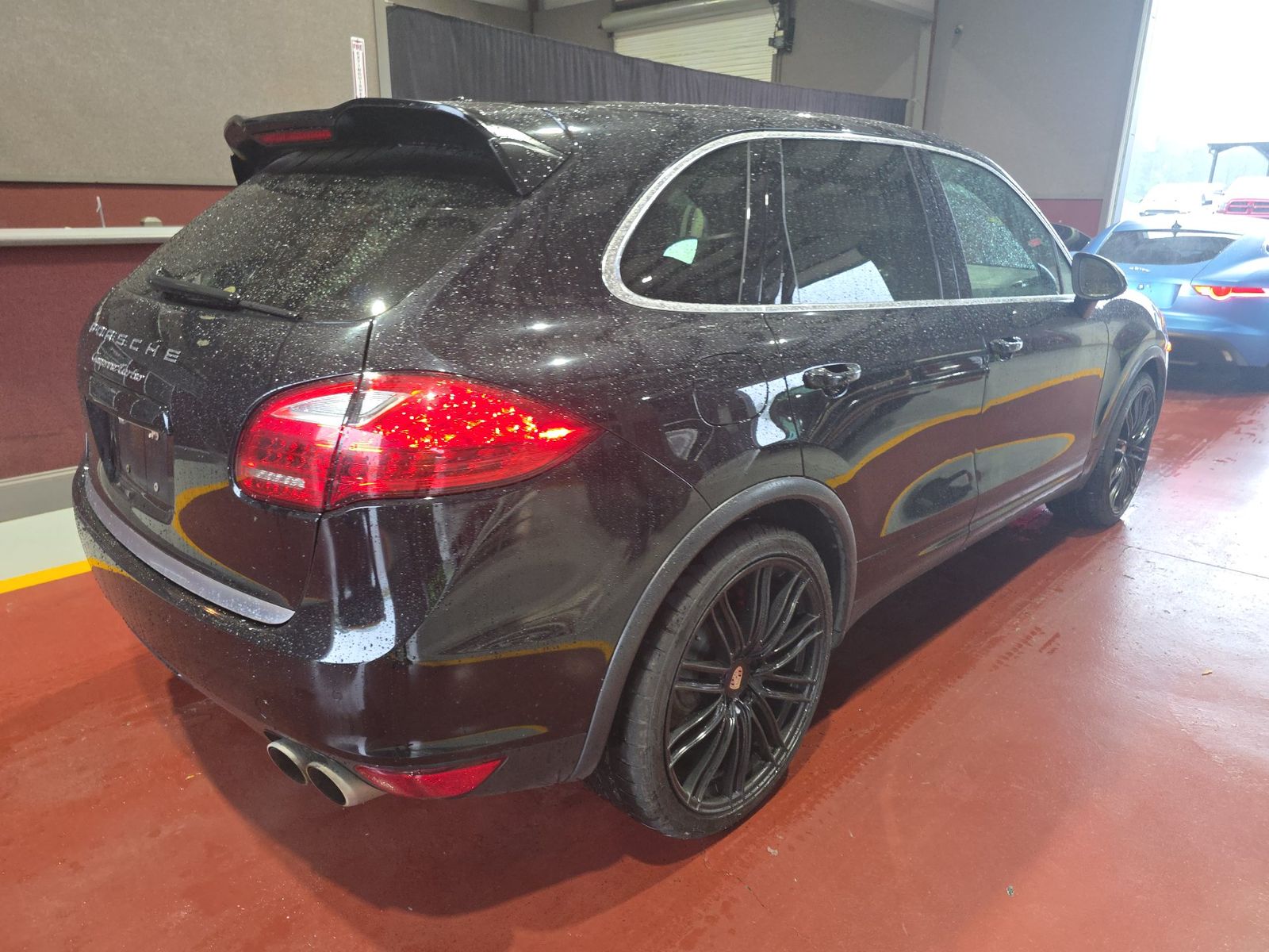 PORSCHE CAYENNE - 5