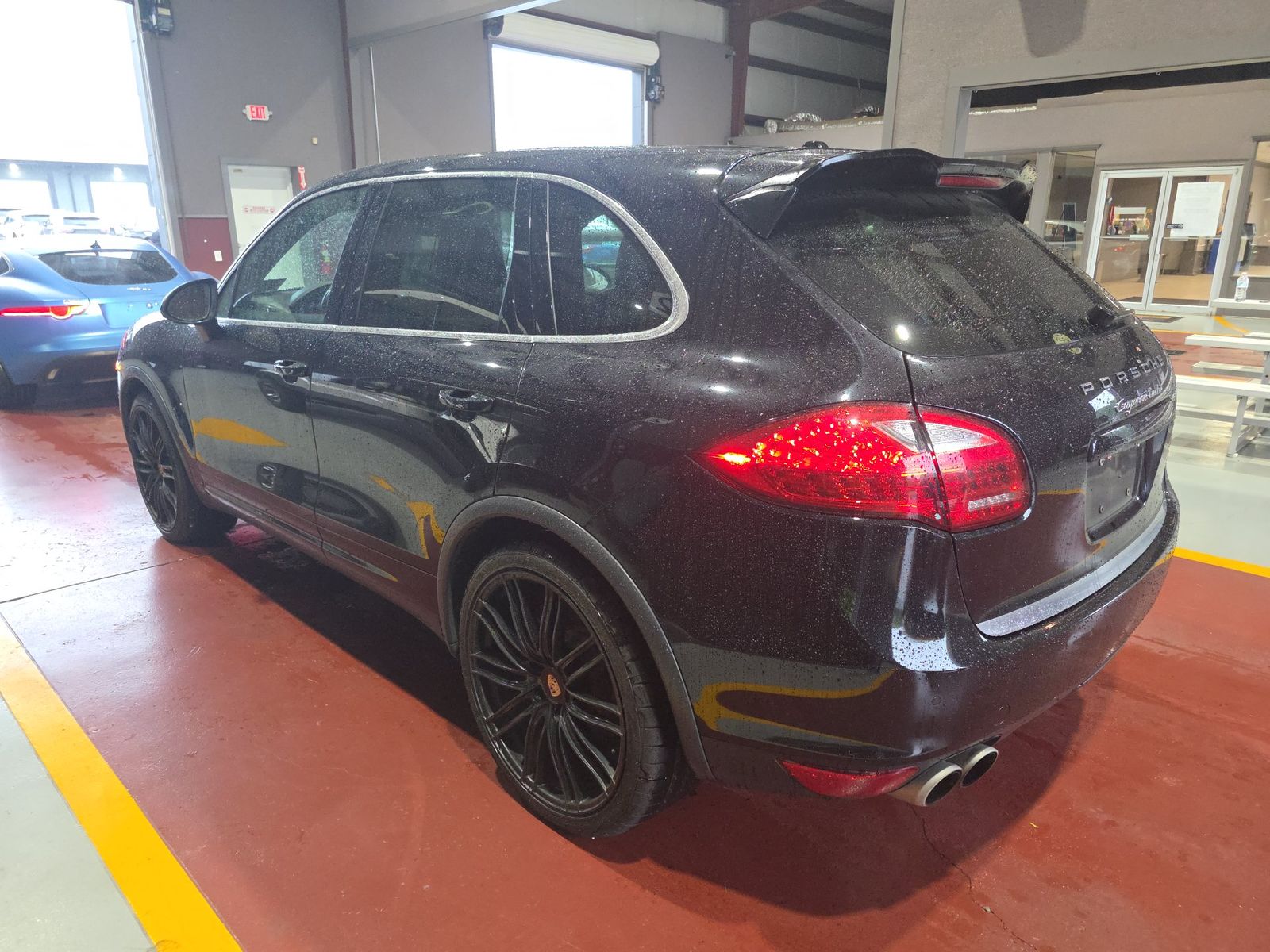 PORSCHE CAYENNE - 7