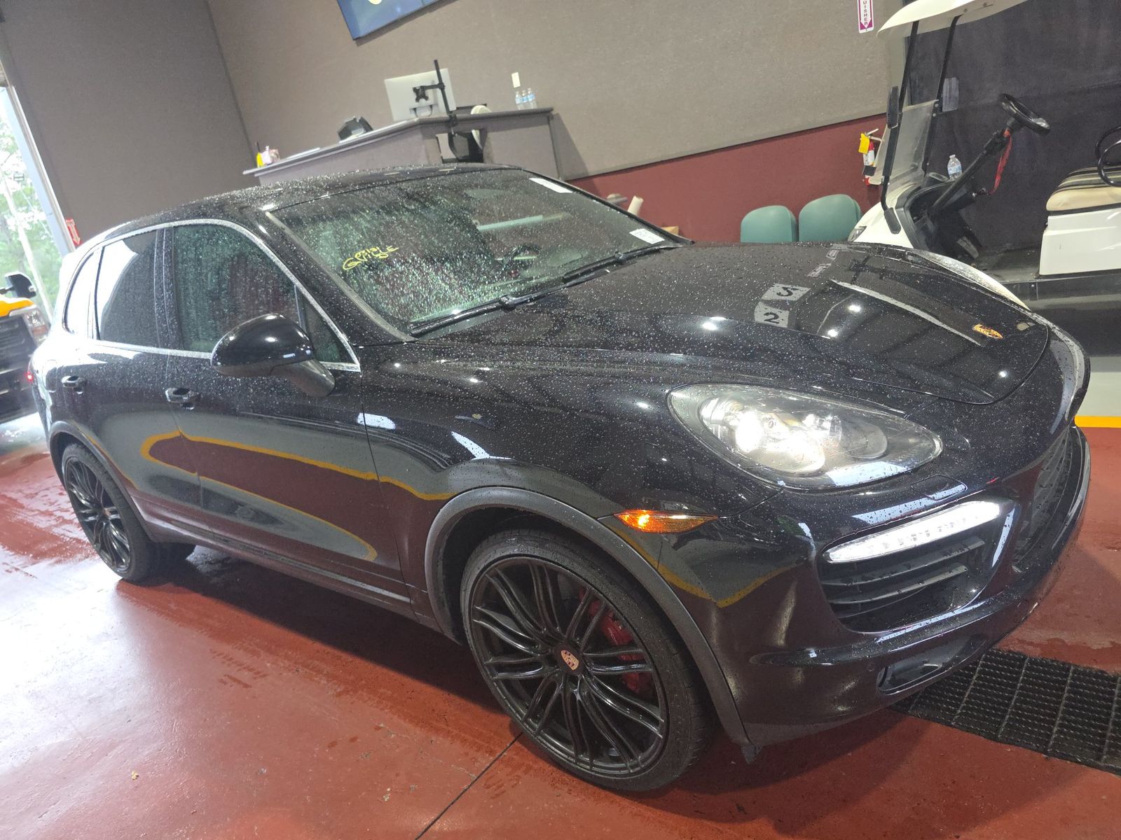 PORSCHE CAYENNE - 4