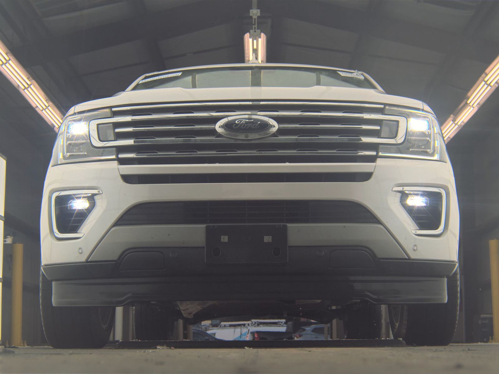FORD EXPEDITION MAX - 4