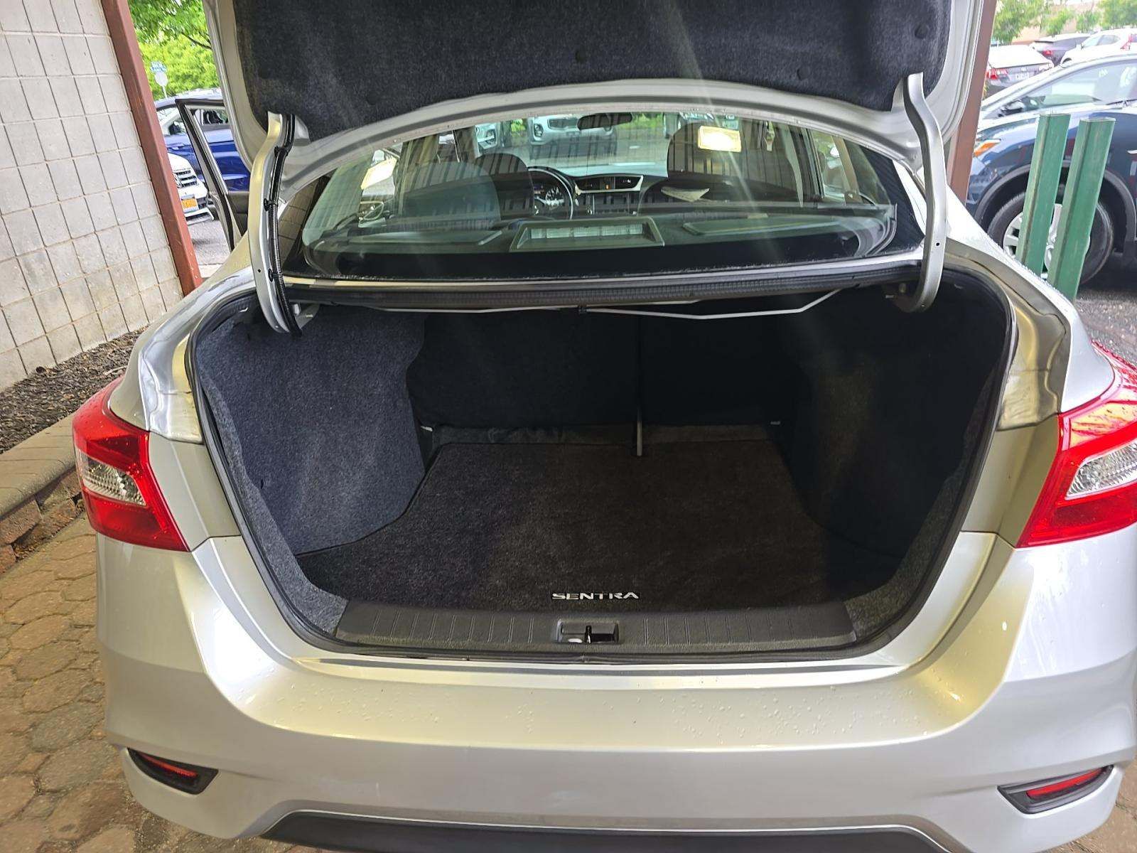 NISSAN SENTRA - 9