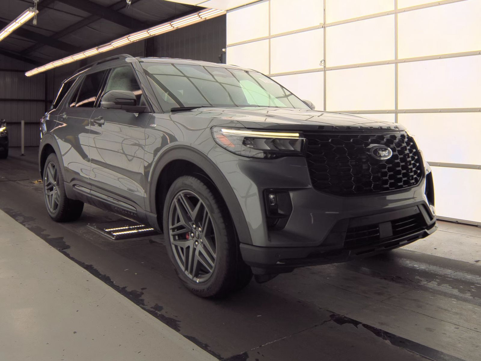 FORD EXPLORER - 5
