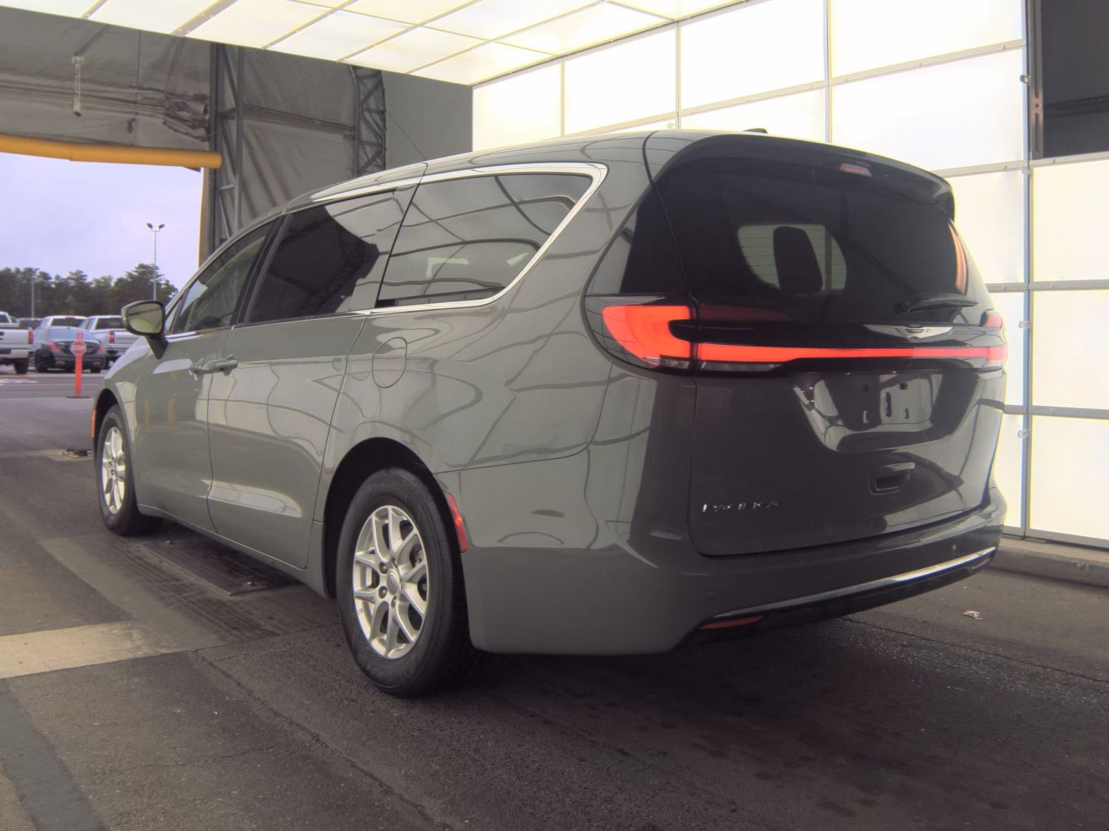 2023 Chrysler Pacifica Touring L FWD