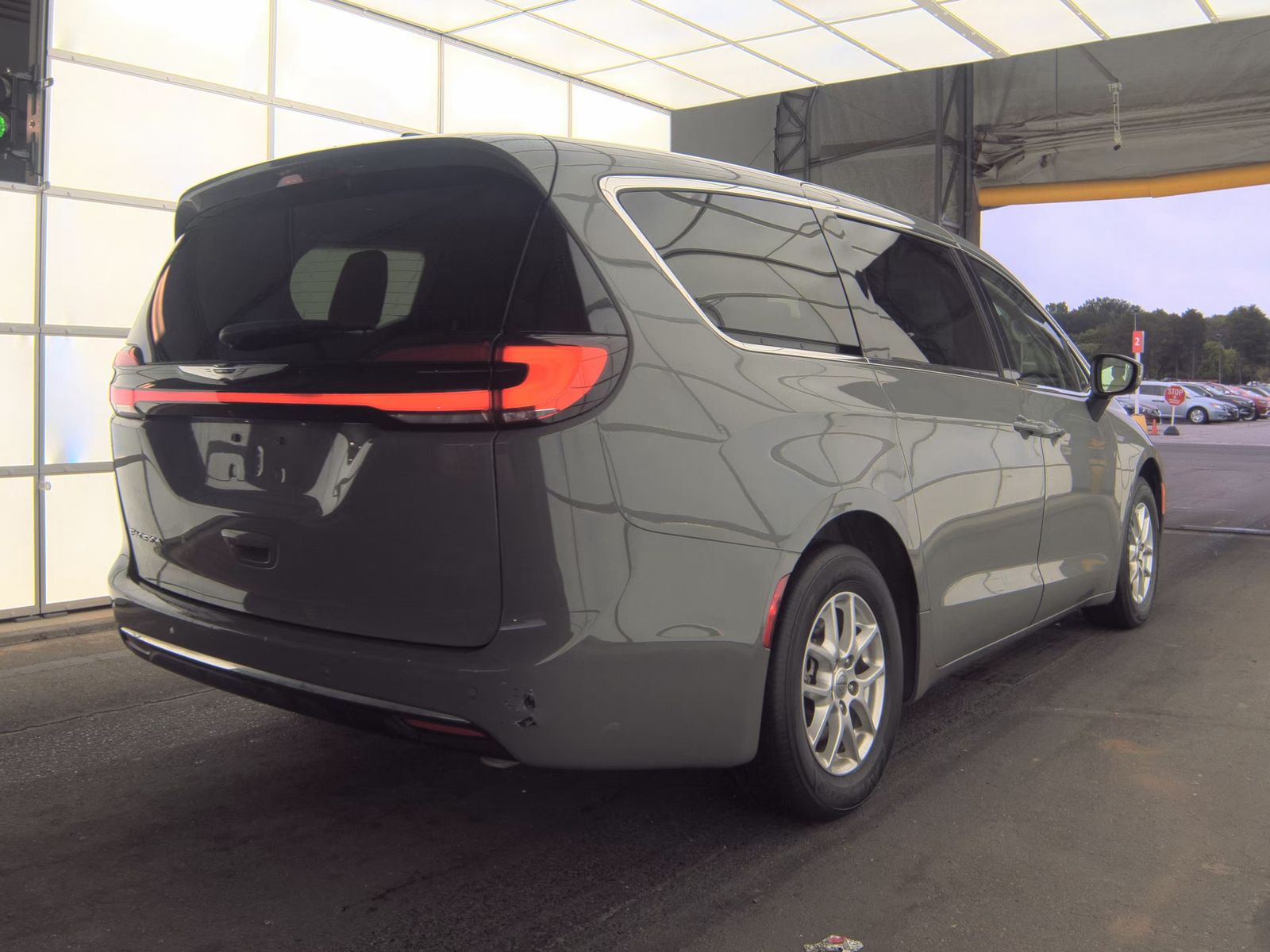 2023 Chrysler Pacifica Touring L FWD