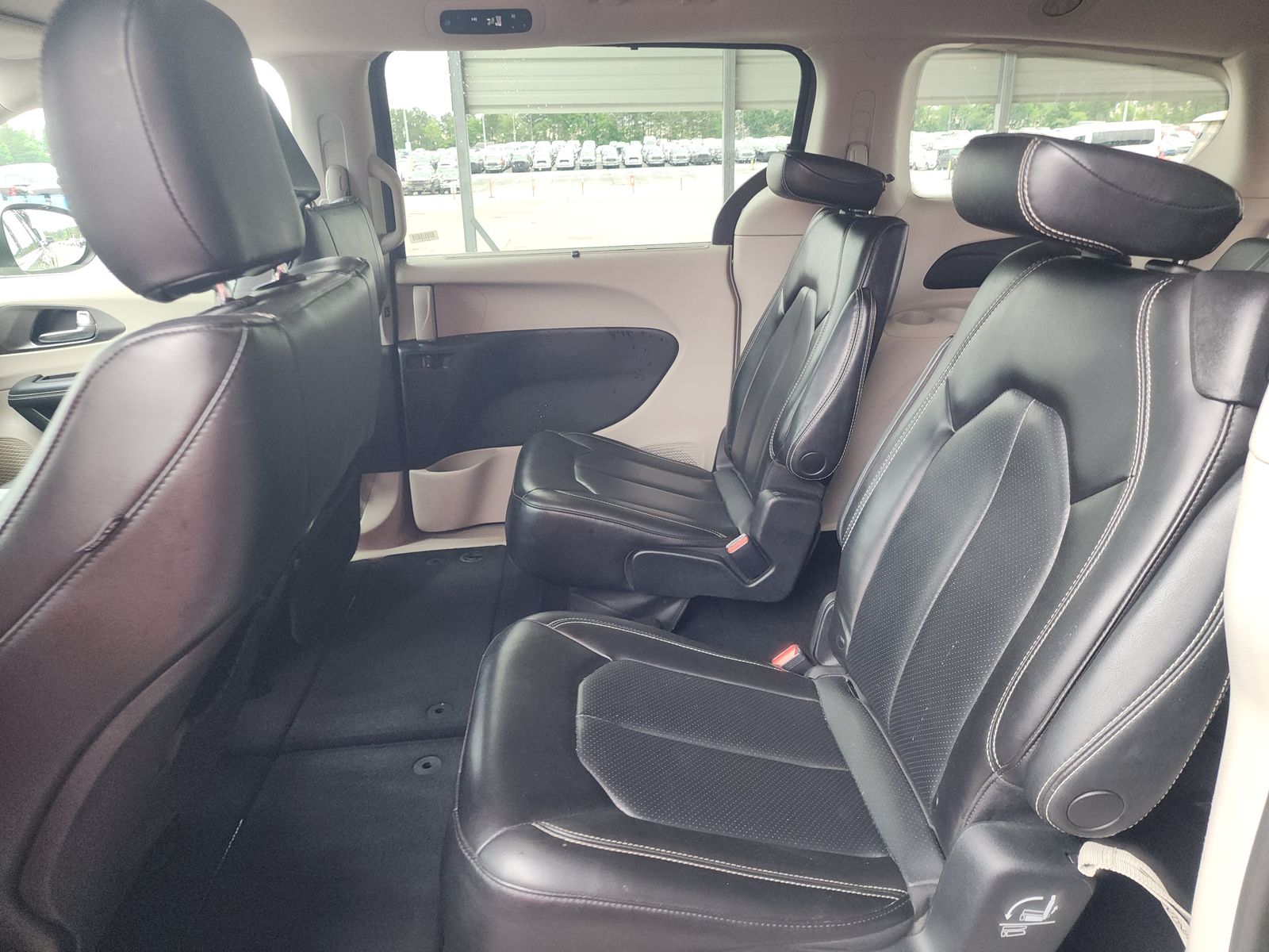 2023 Chrysler Pacifica Touring L FWD