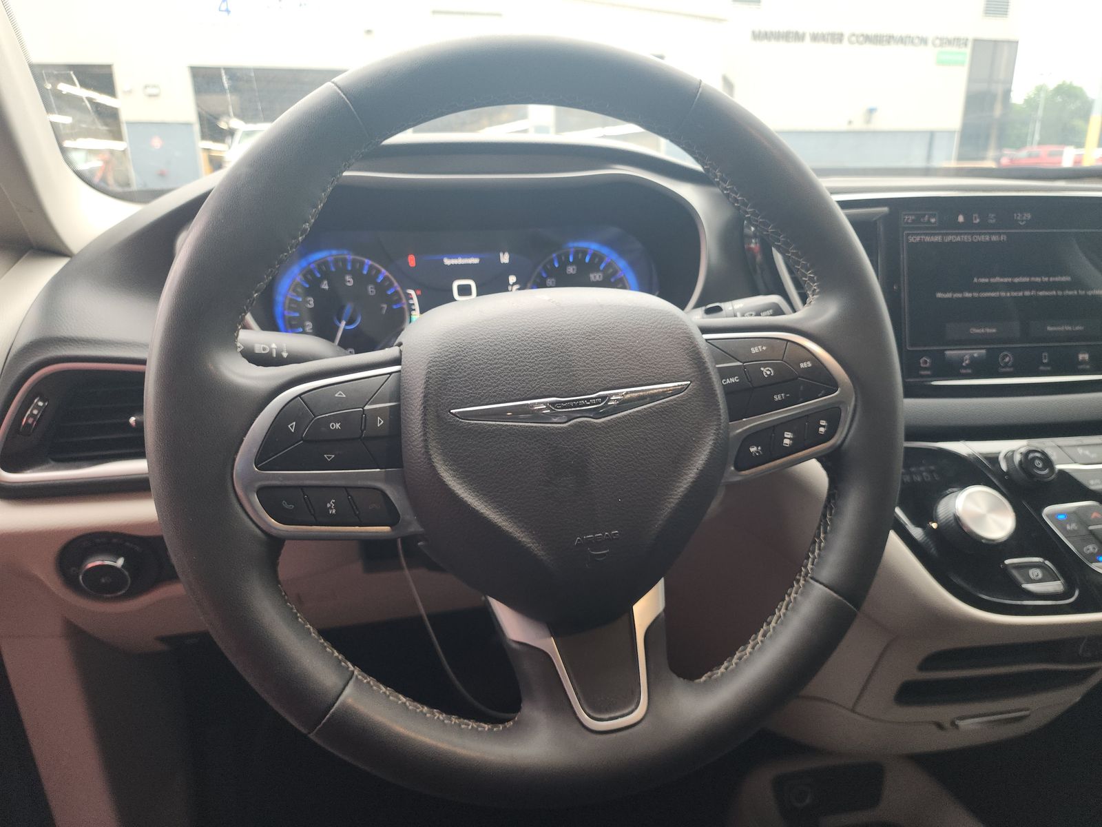 2023 Chrysler Pacifica Touring L FWD