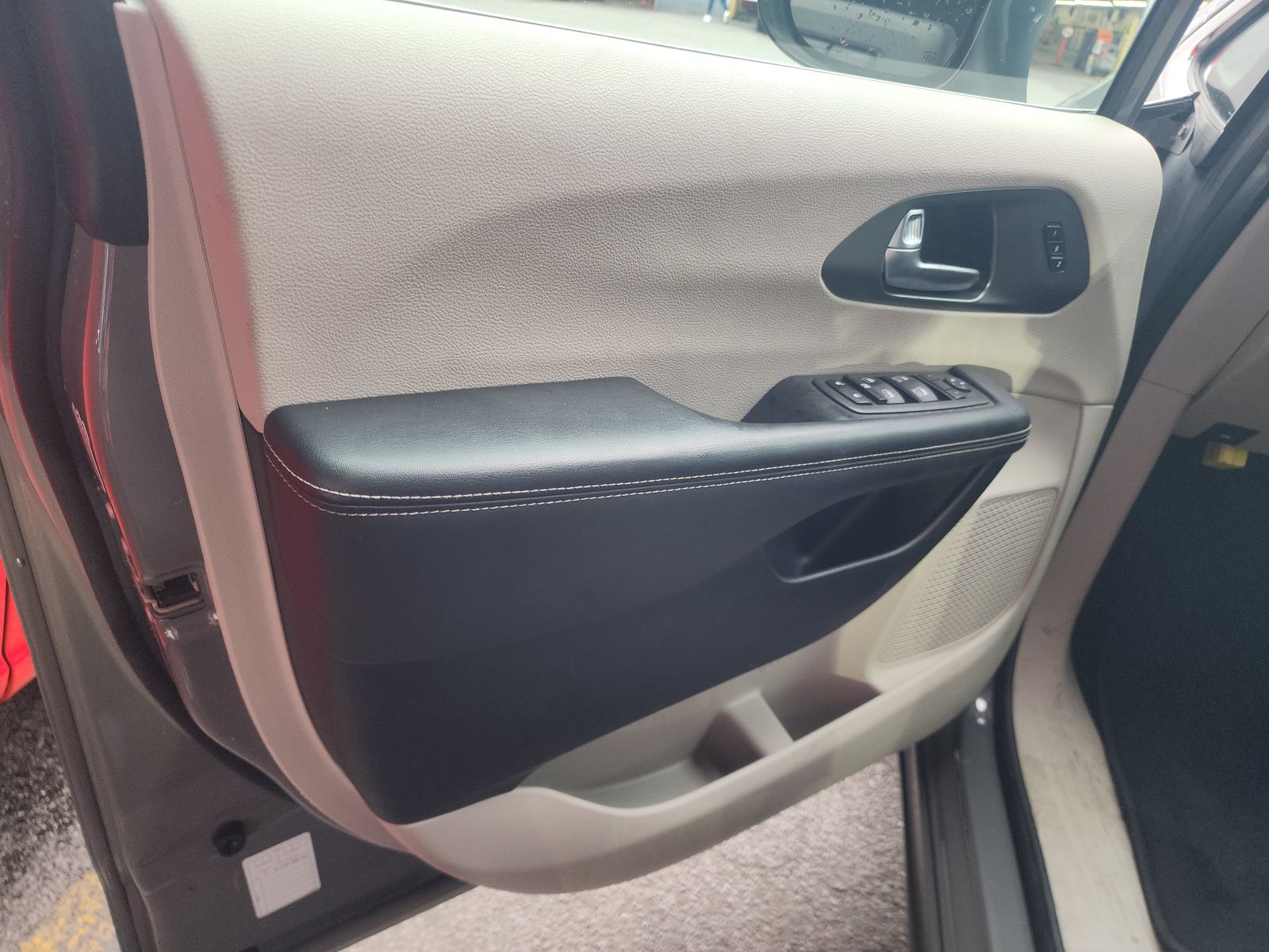 2023 Chrysler Pacifica Touring L FWD