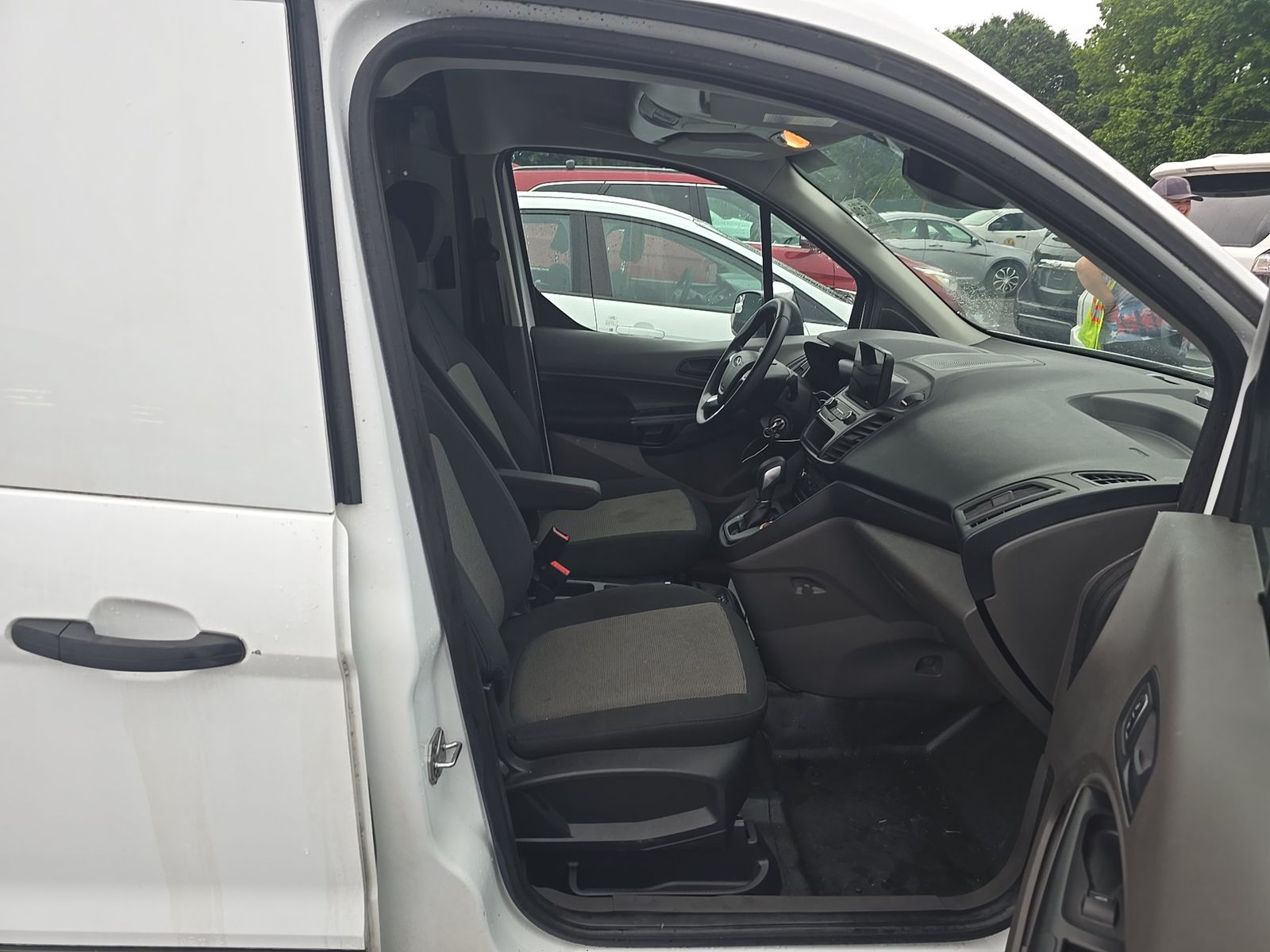 FORD TRANSIT CONNECT - 9