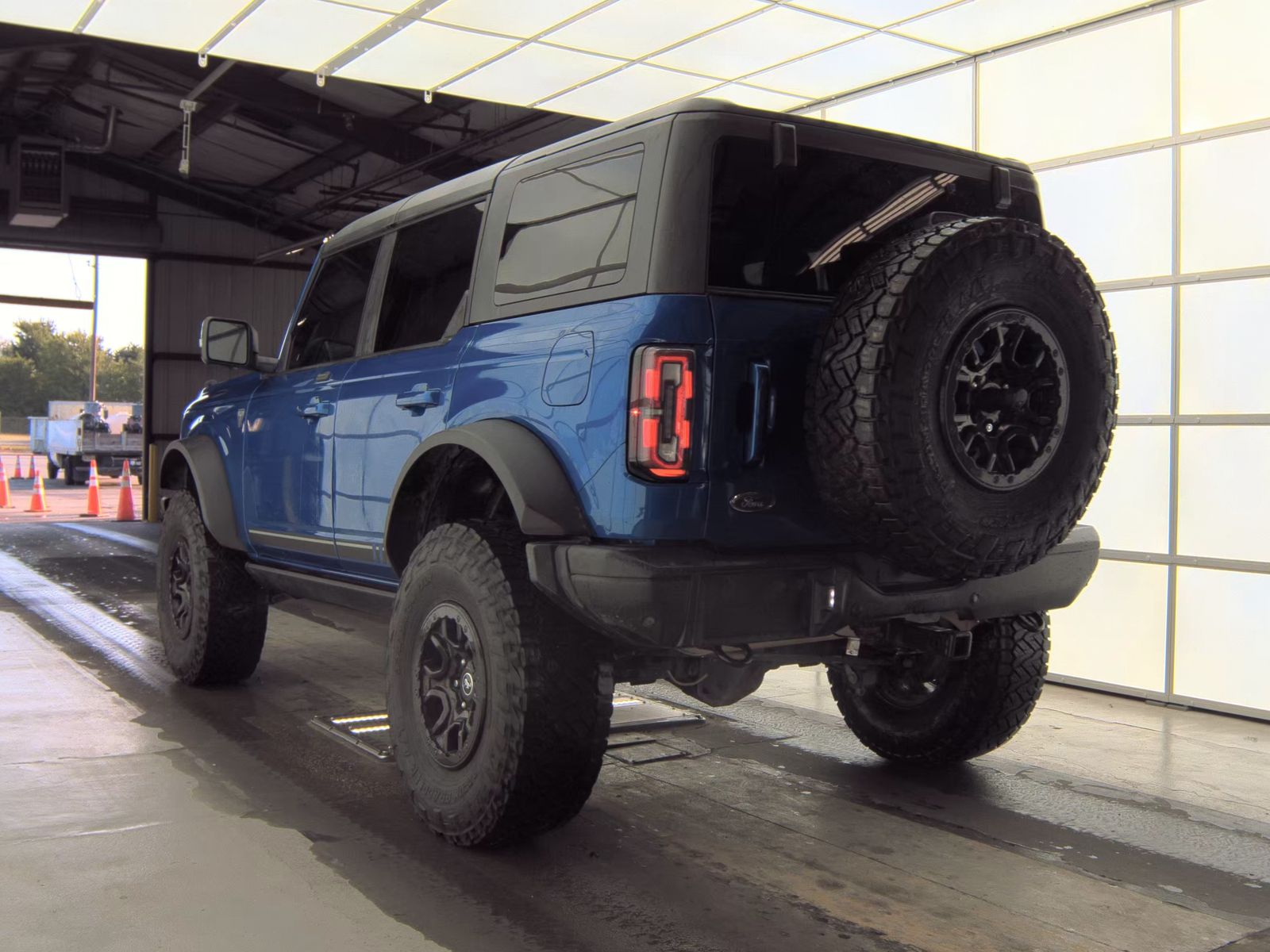 FORD BRONCO - 9