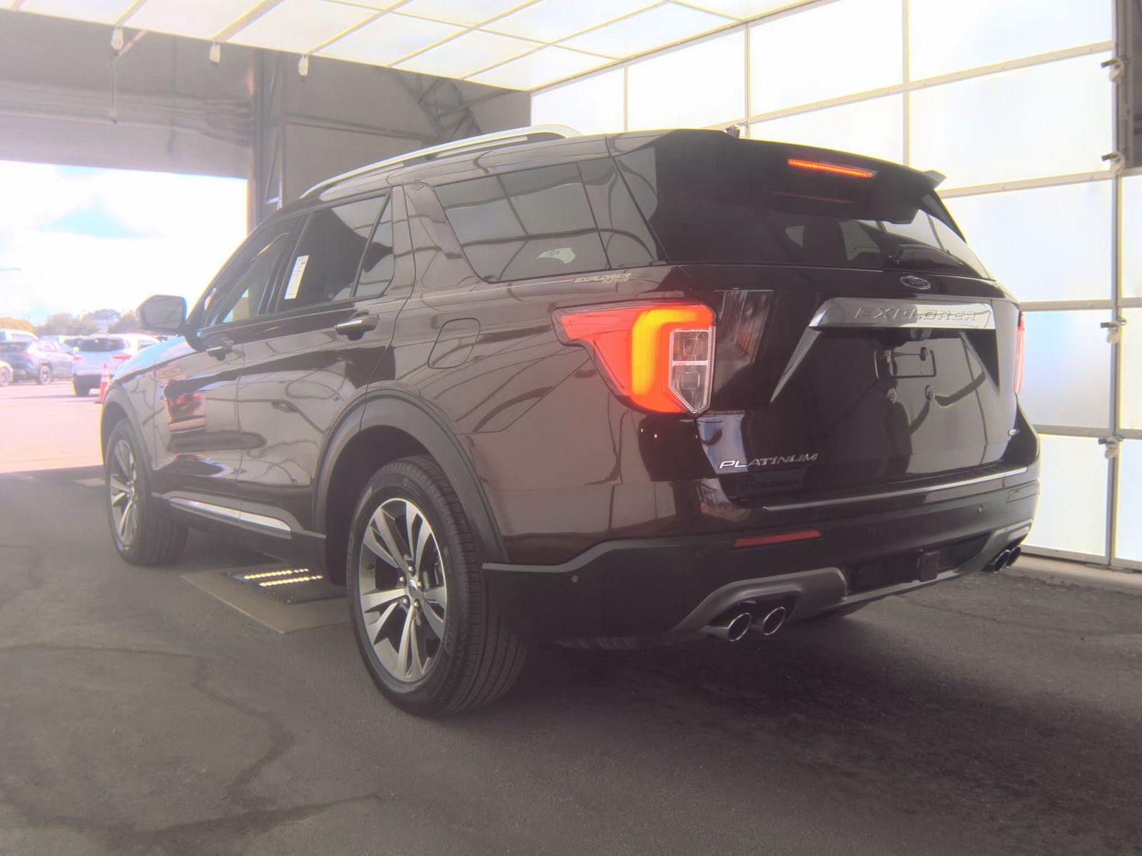 FORD EXPLORER - 9