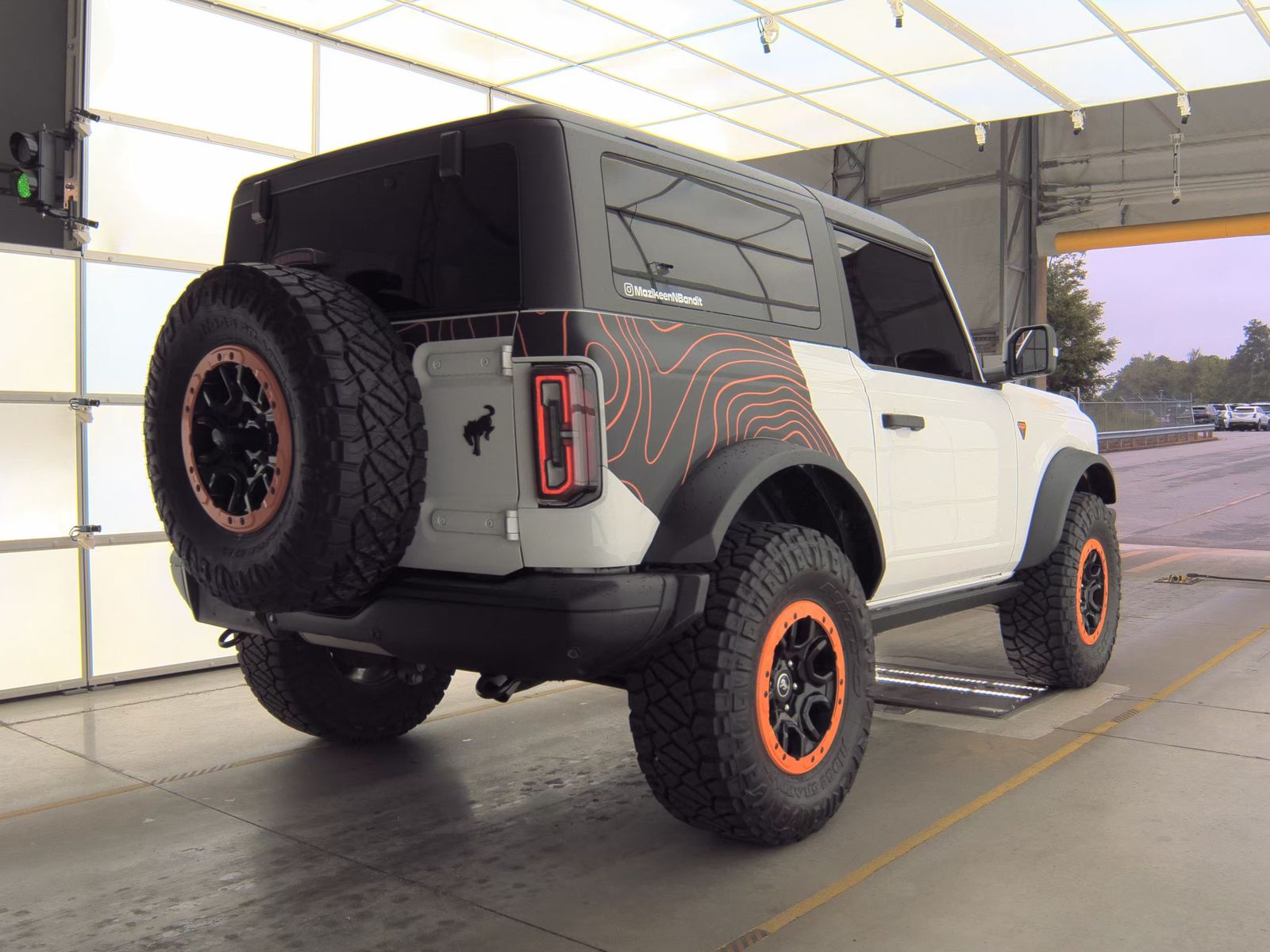 FORD BRONCO - 6