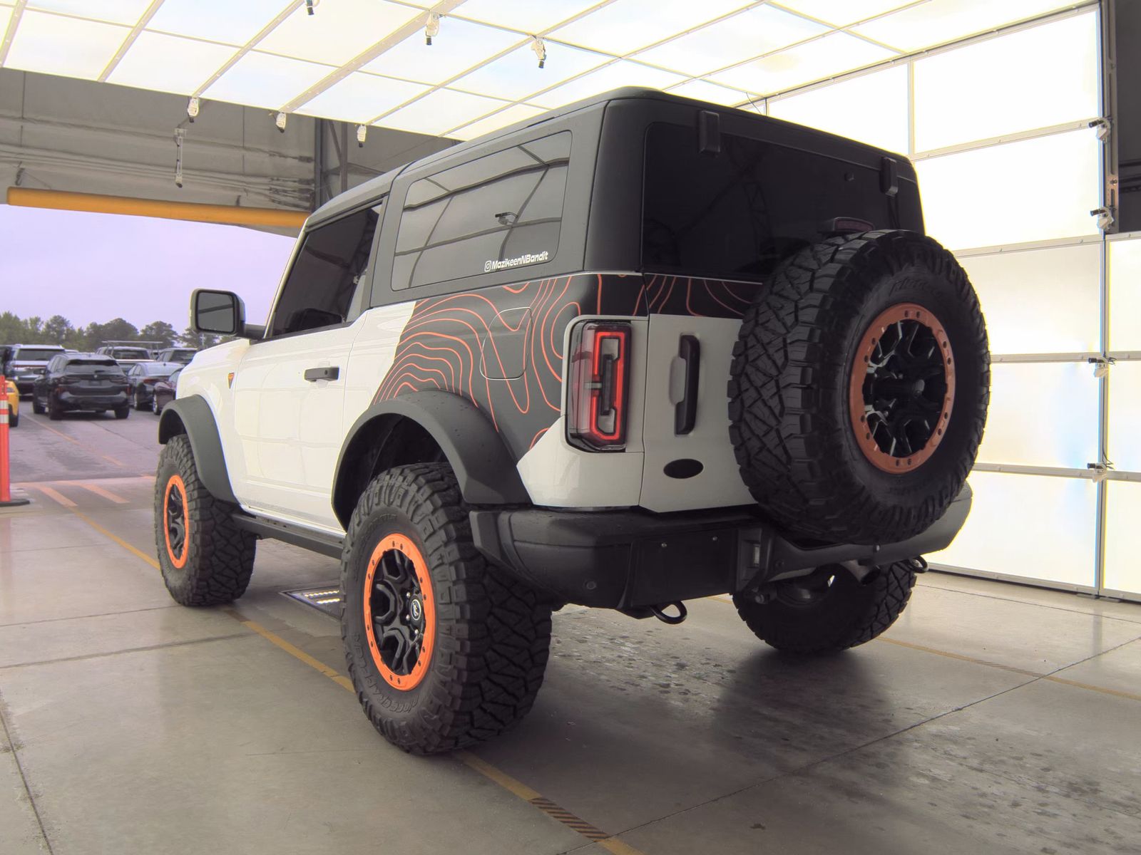 FORD BRONCO - 9