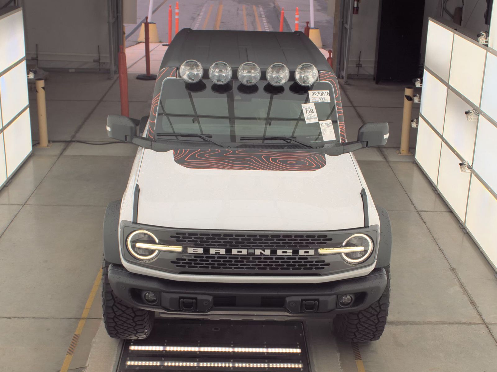 FORD BRONCO - 3