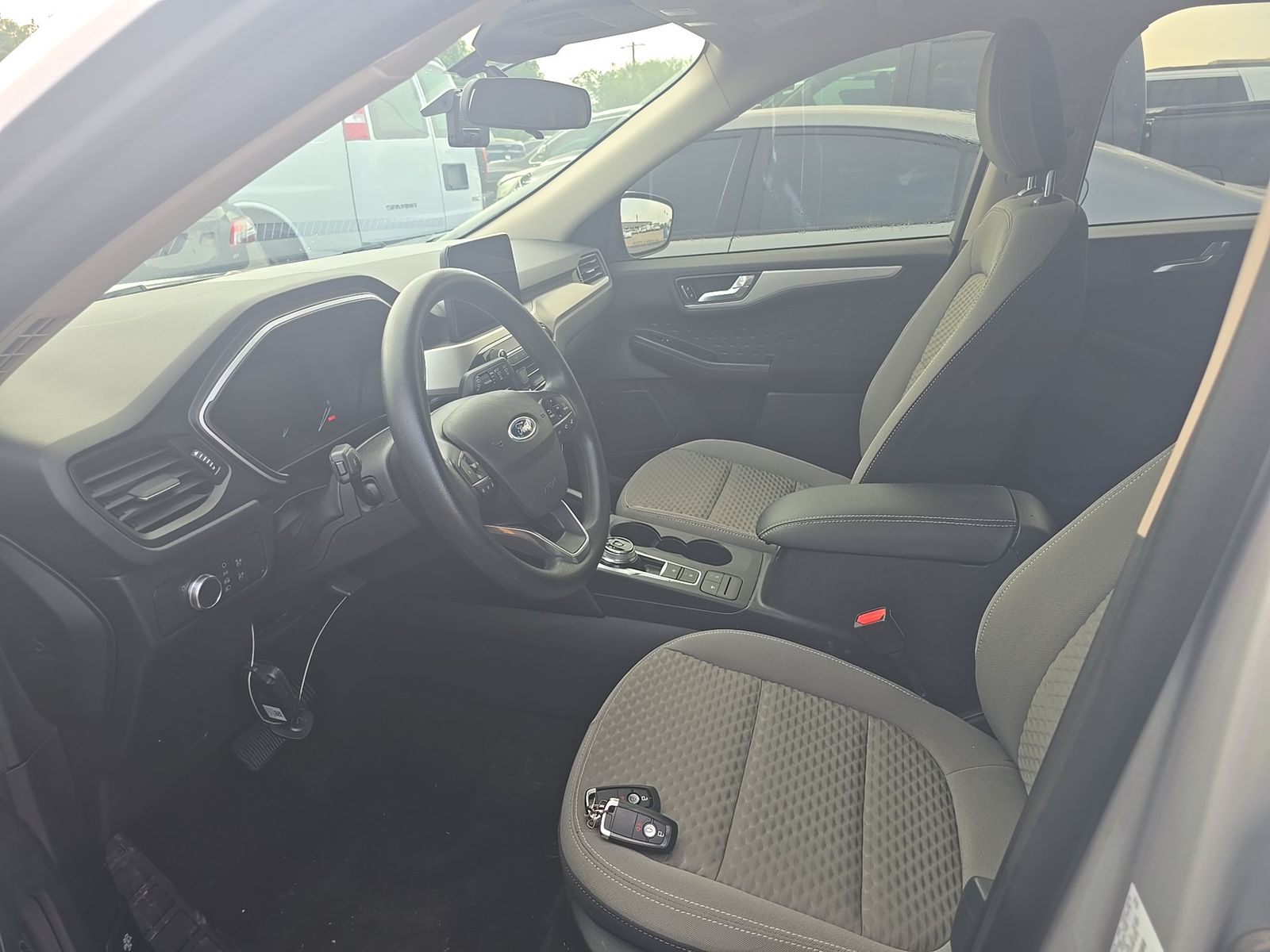FORD ESCAPE - 8