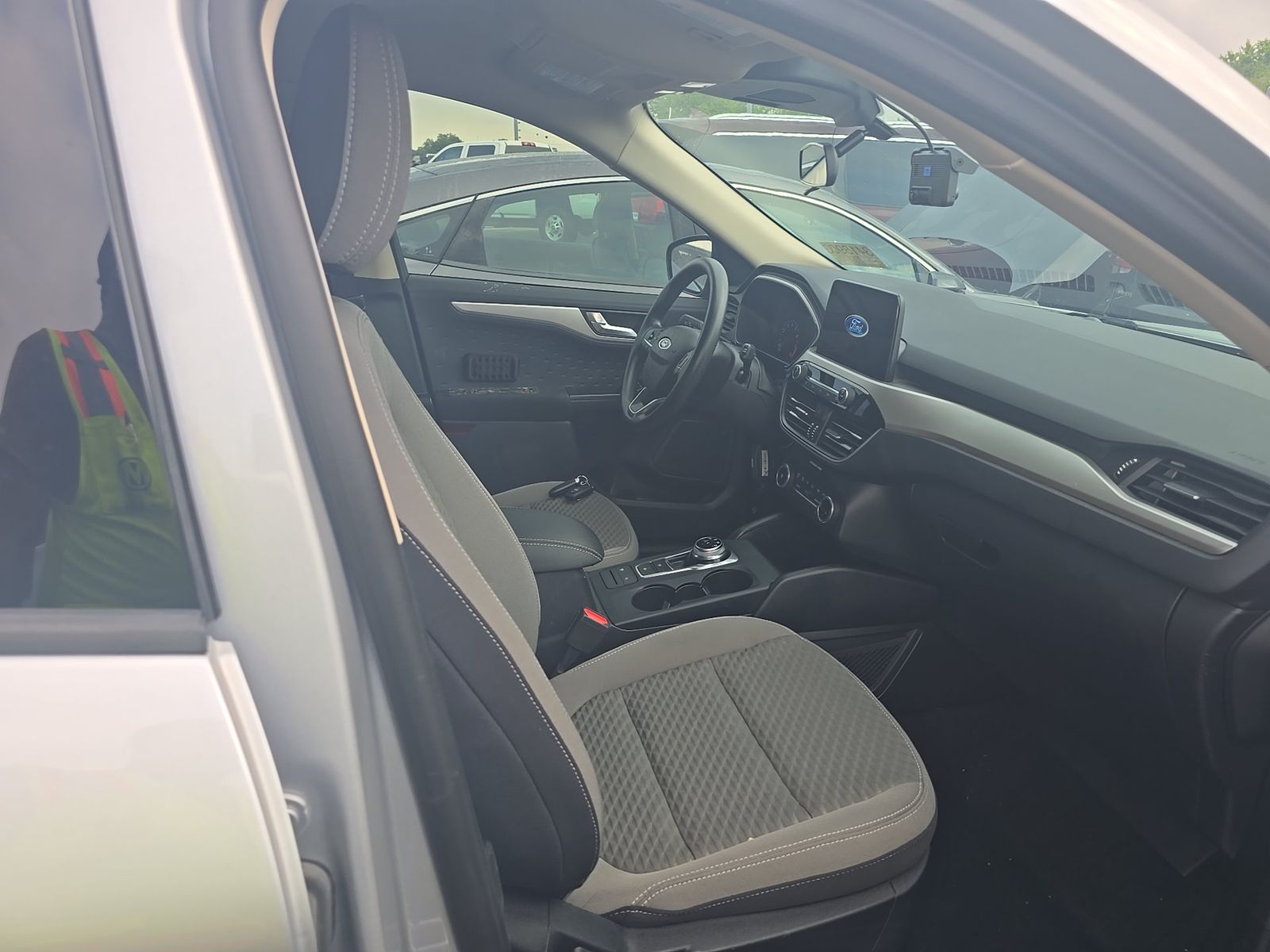 FORD ESCAPE - 9
