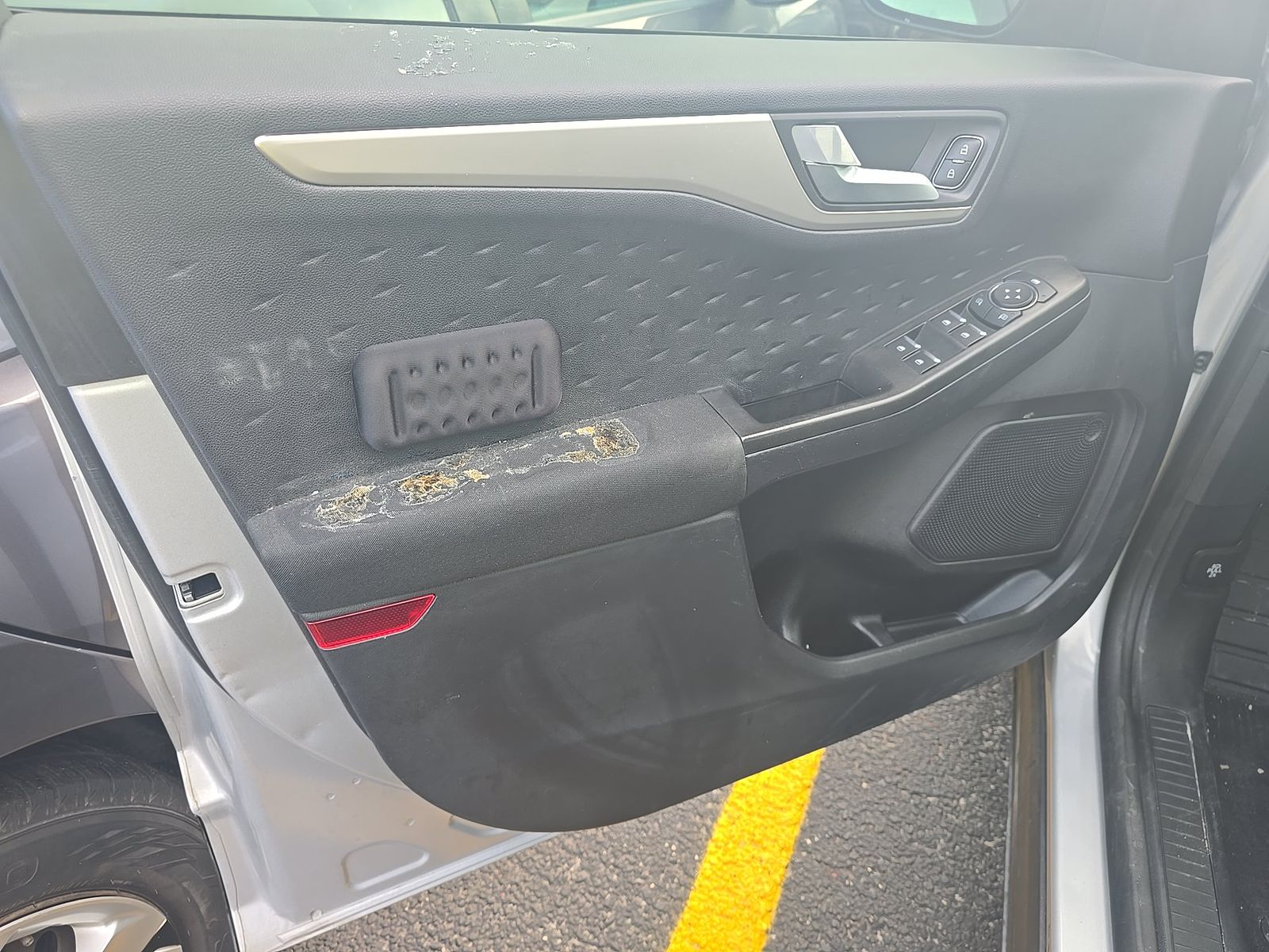 FORD ESCAPE - 10