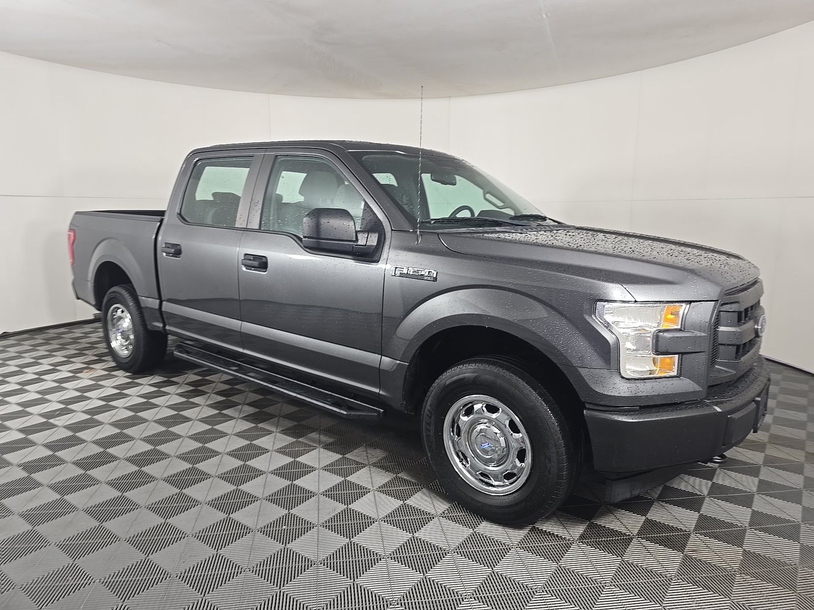 FORD F-150 - 4