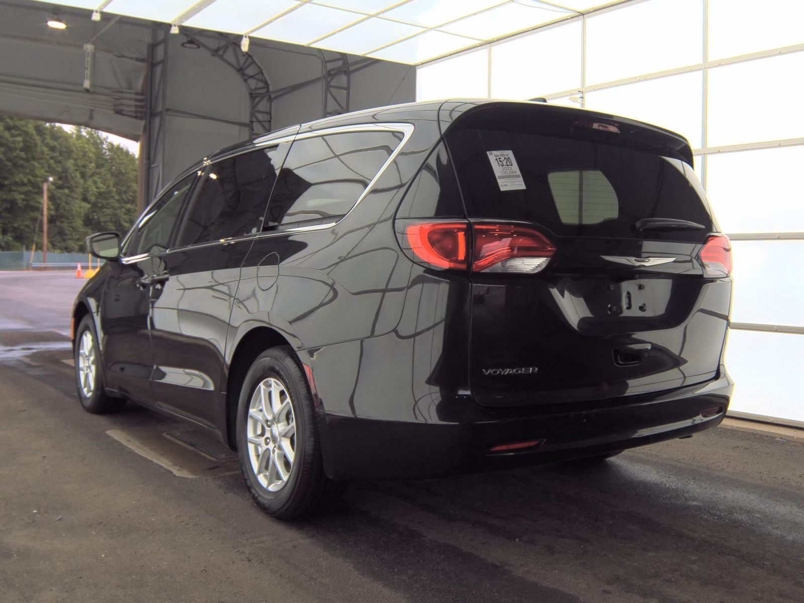 CHRYSLER VOYAGER - 9