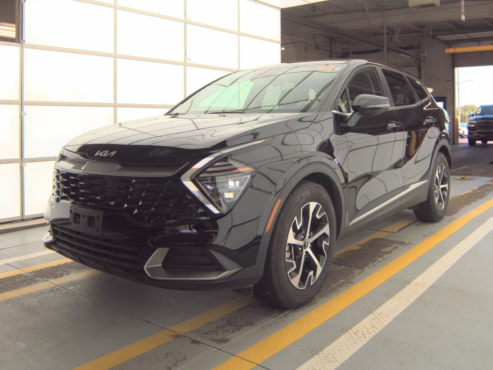 2025 Kia Sportage EX FWD