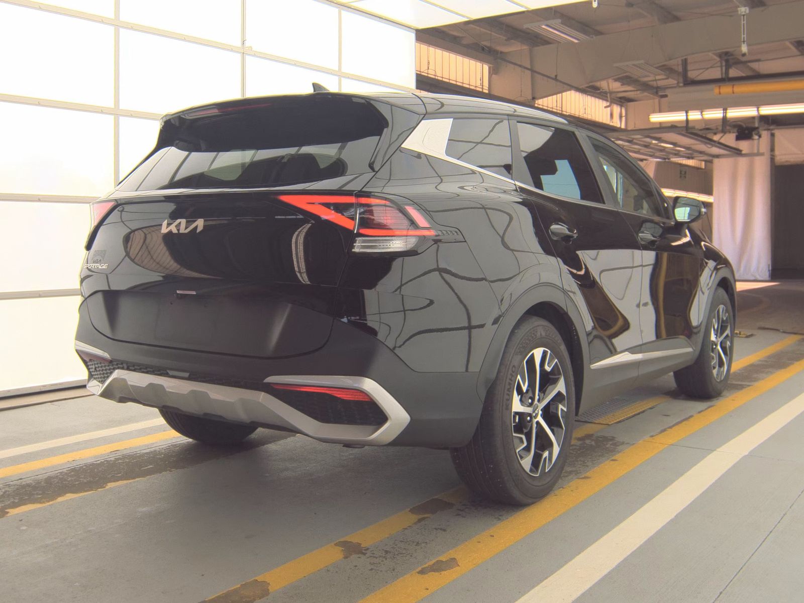 2025 Kia Sportage EX FWD