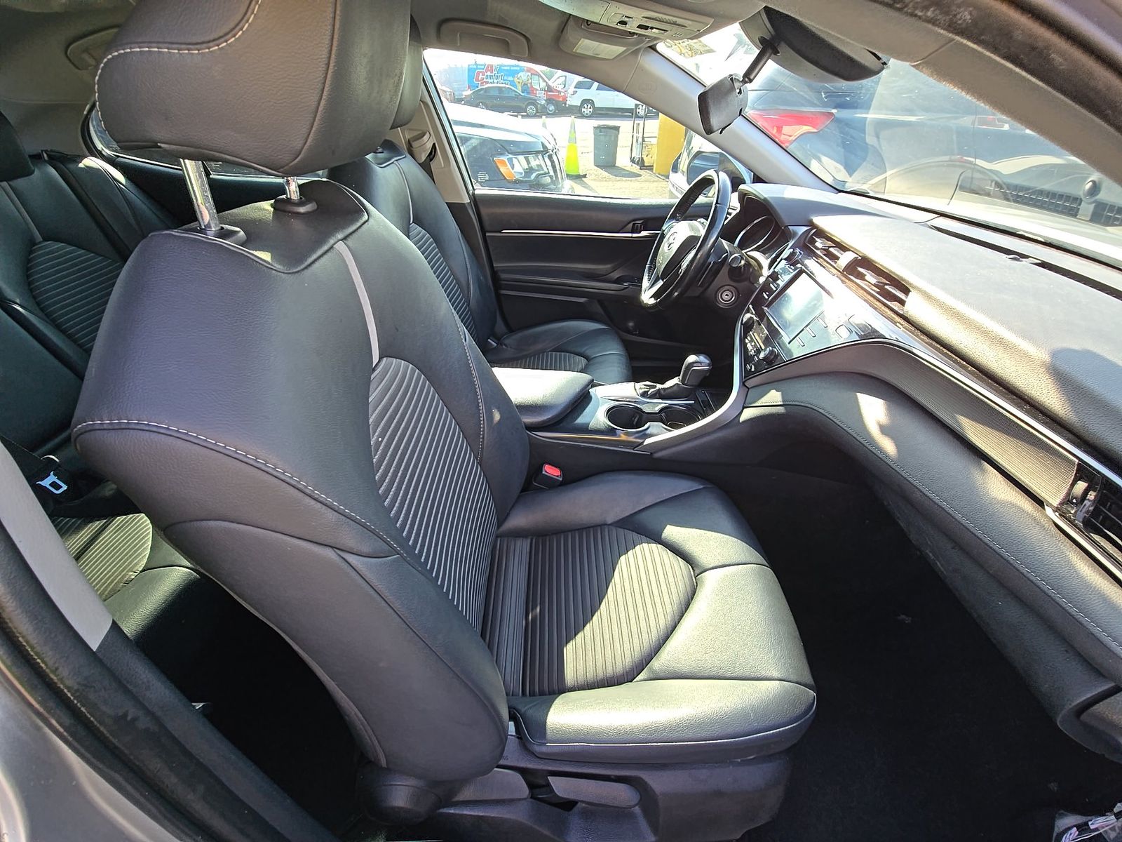 TOYOTA CAMRY - 3