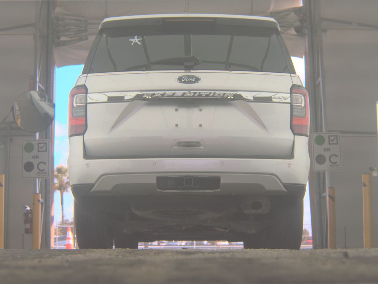FORD EXPEDITION MAX - 8