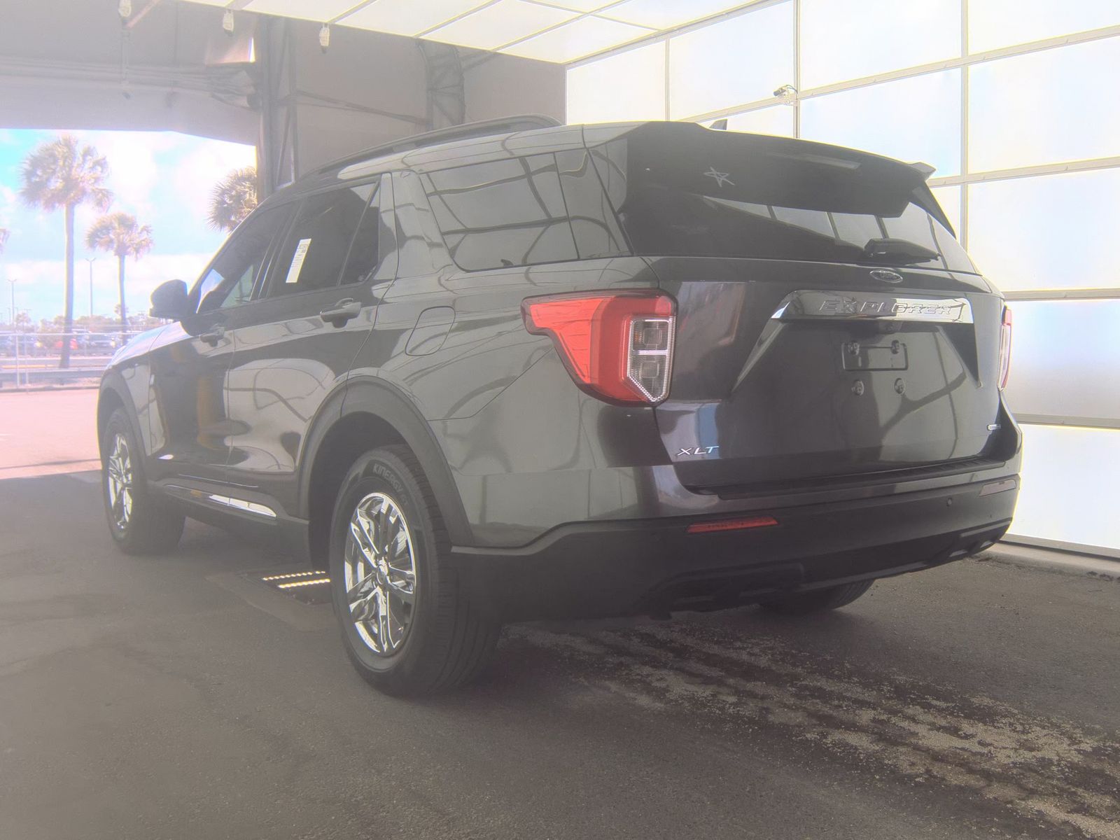 FORD EXPLORER - 9