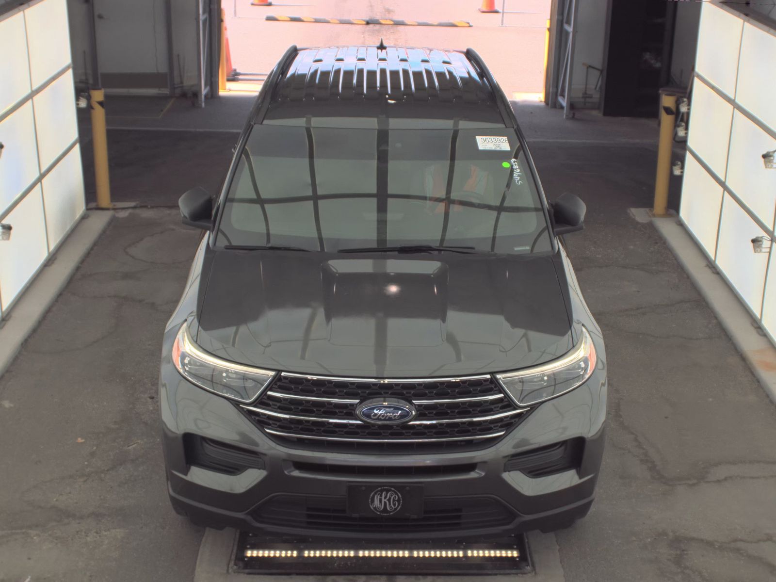 FORD EXPLORER - 3