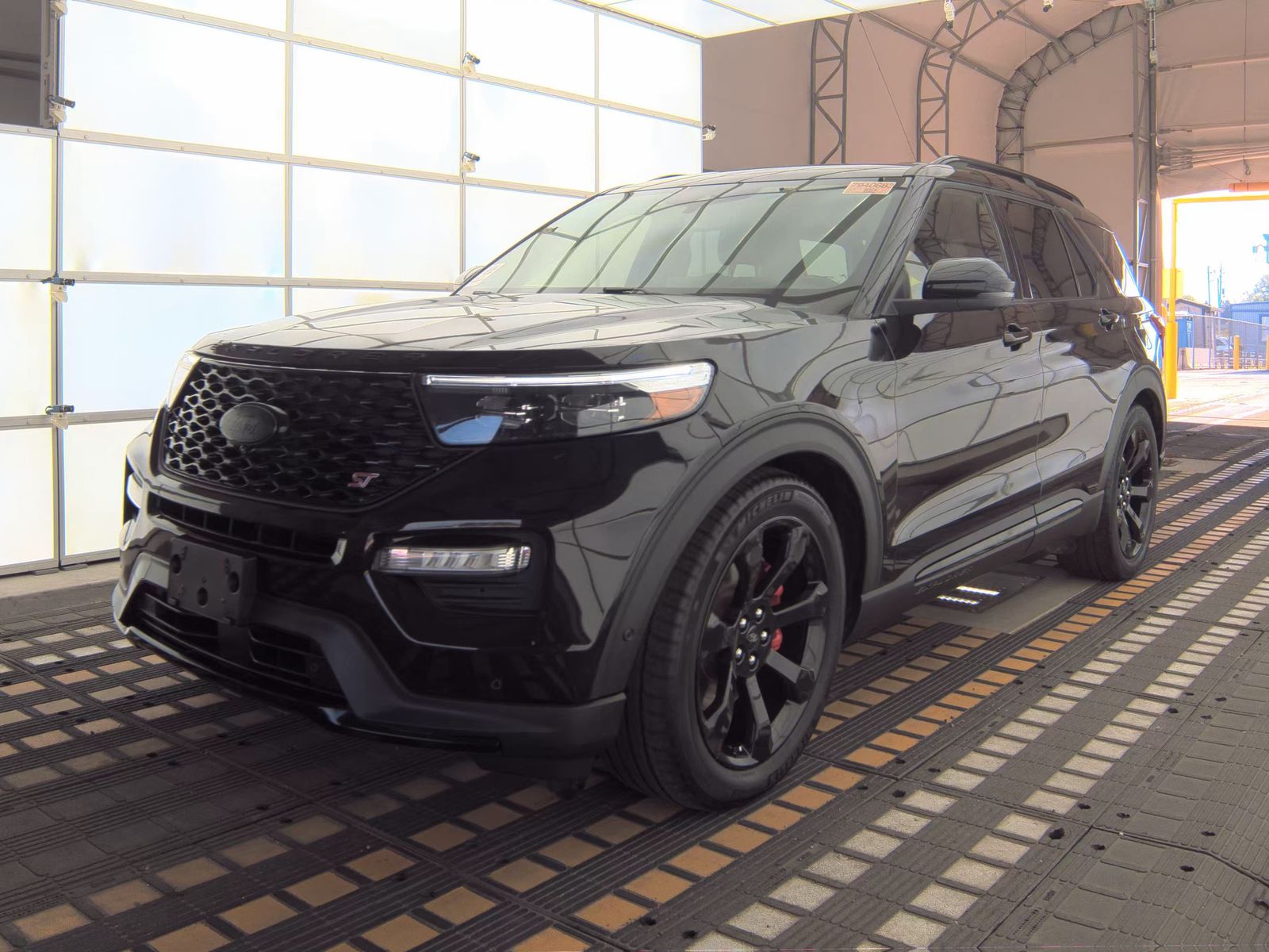 FORD EXPLORER - 1