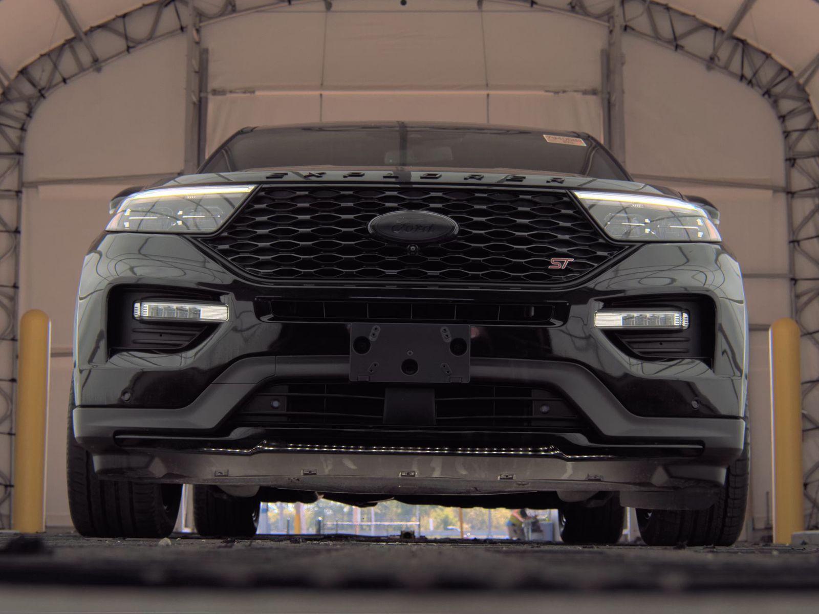 FORD EXPLORER - 4