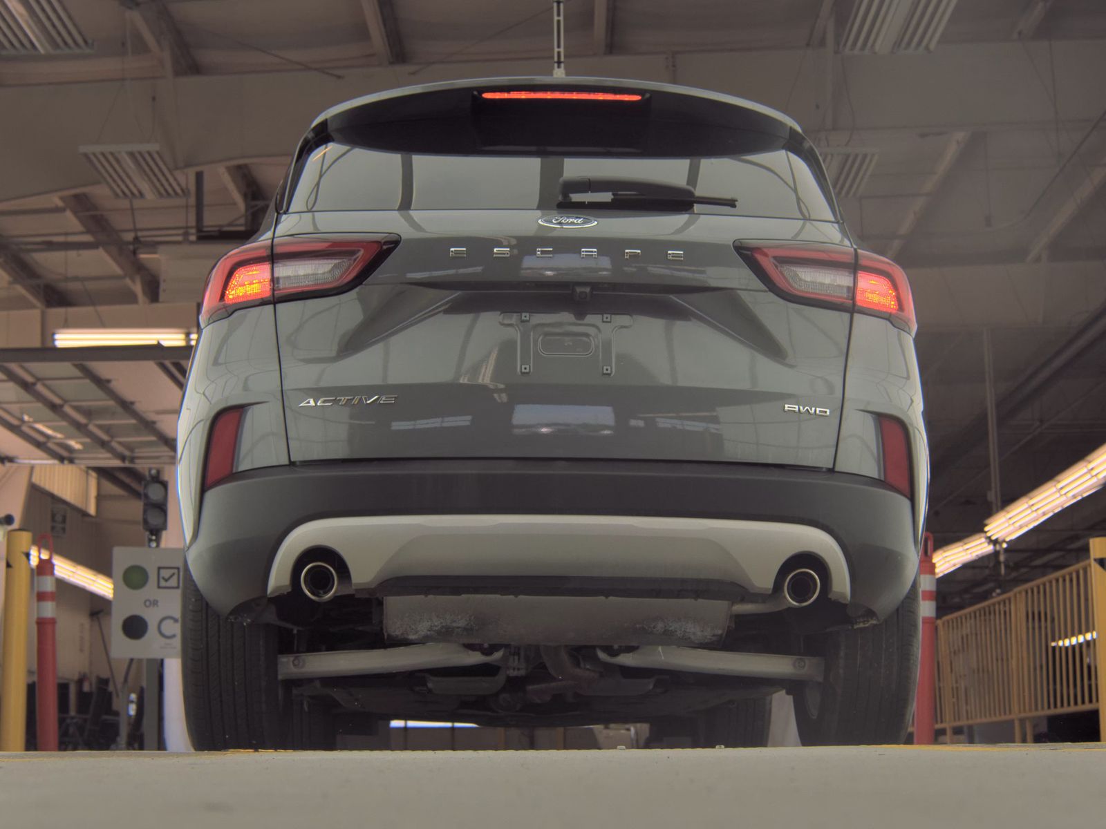FORD ESCAPE - 8