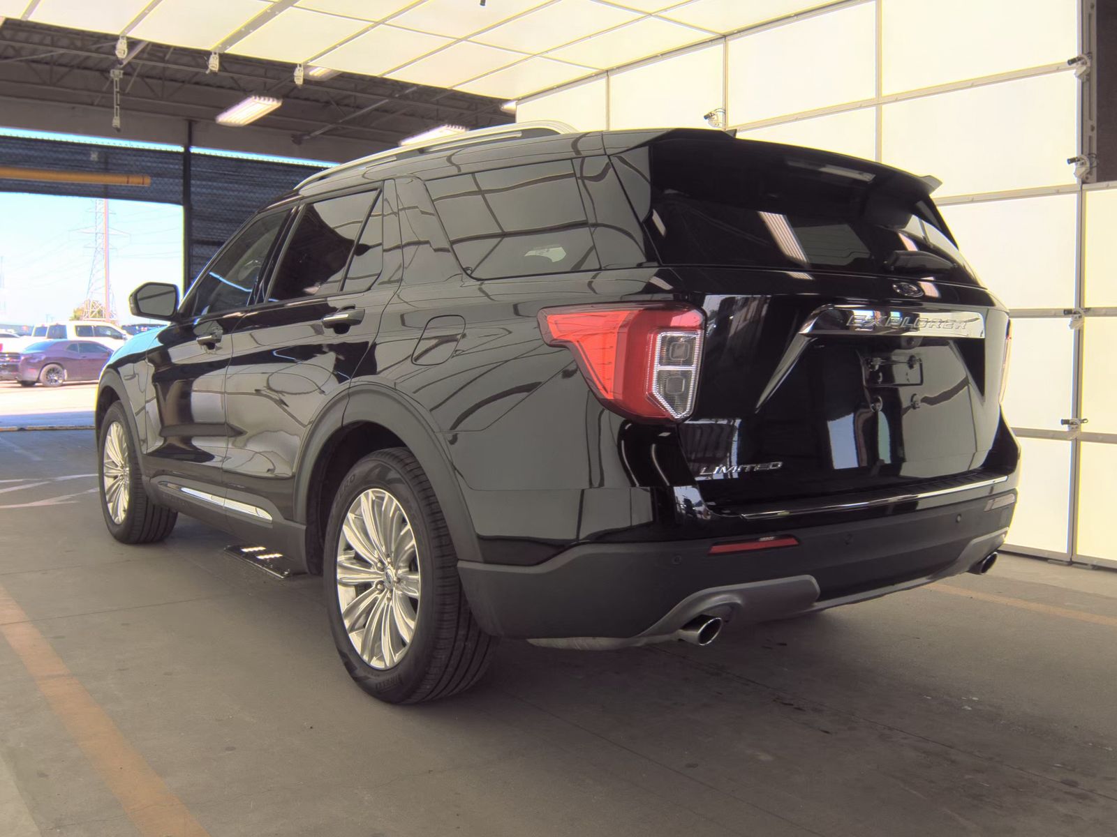 FORD EXPLORER - 9