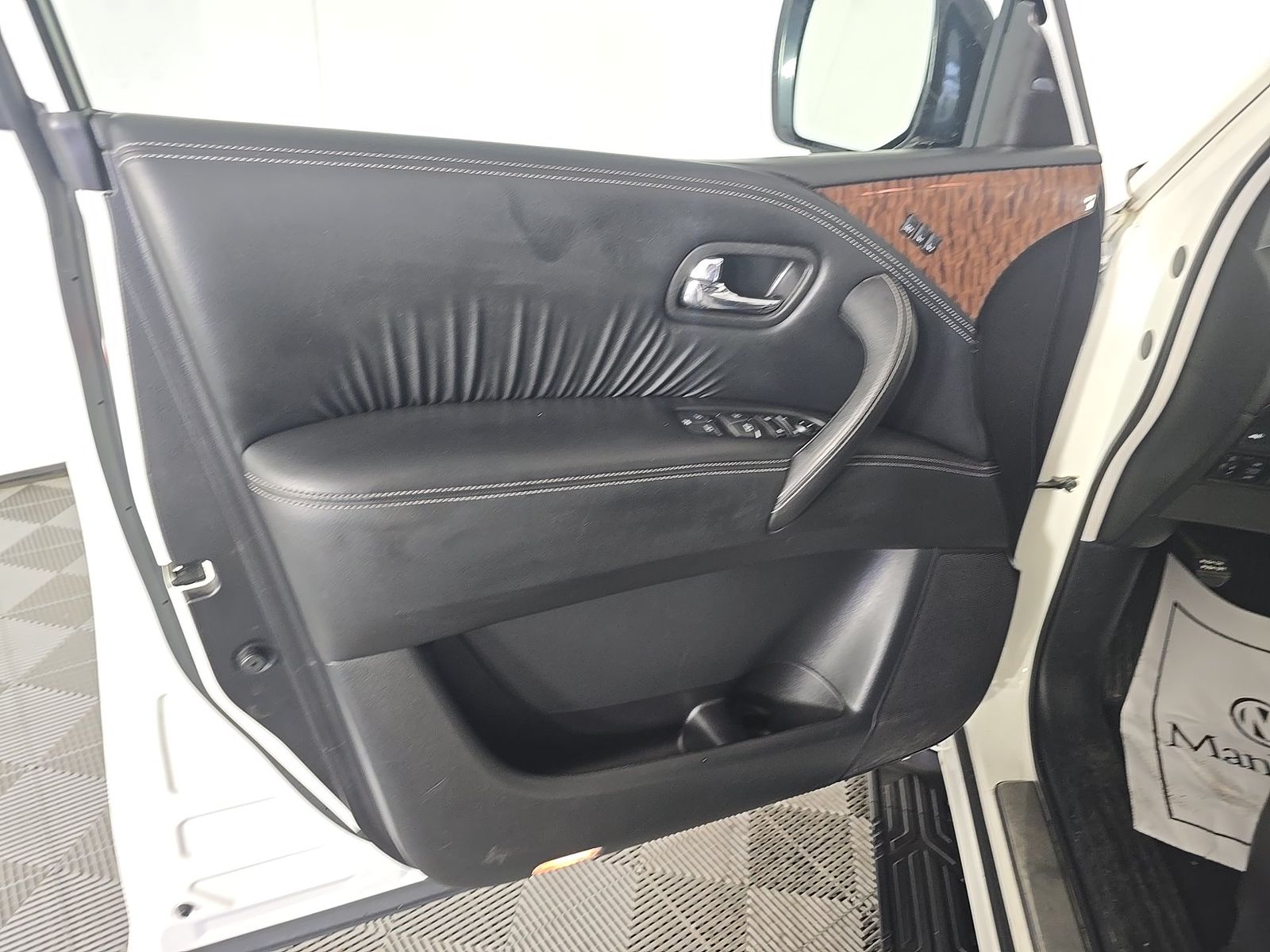 NISSAN ARMADA - 10