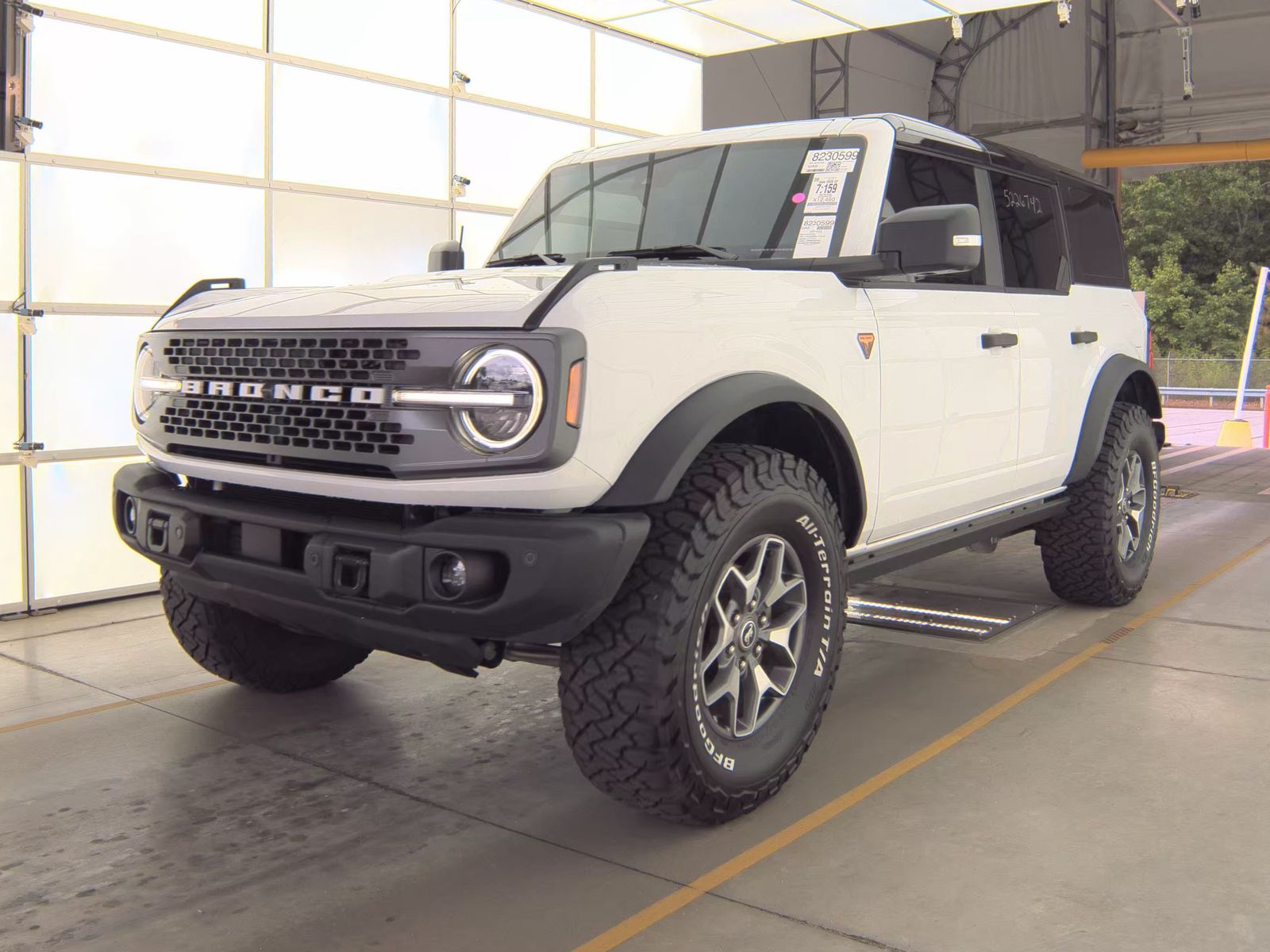 FORD BRONCO - 1