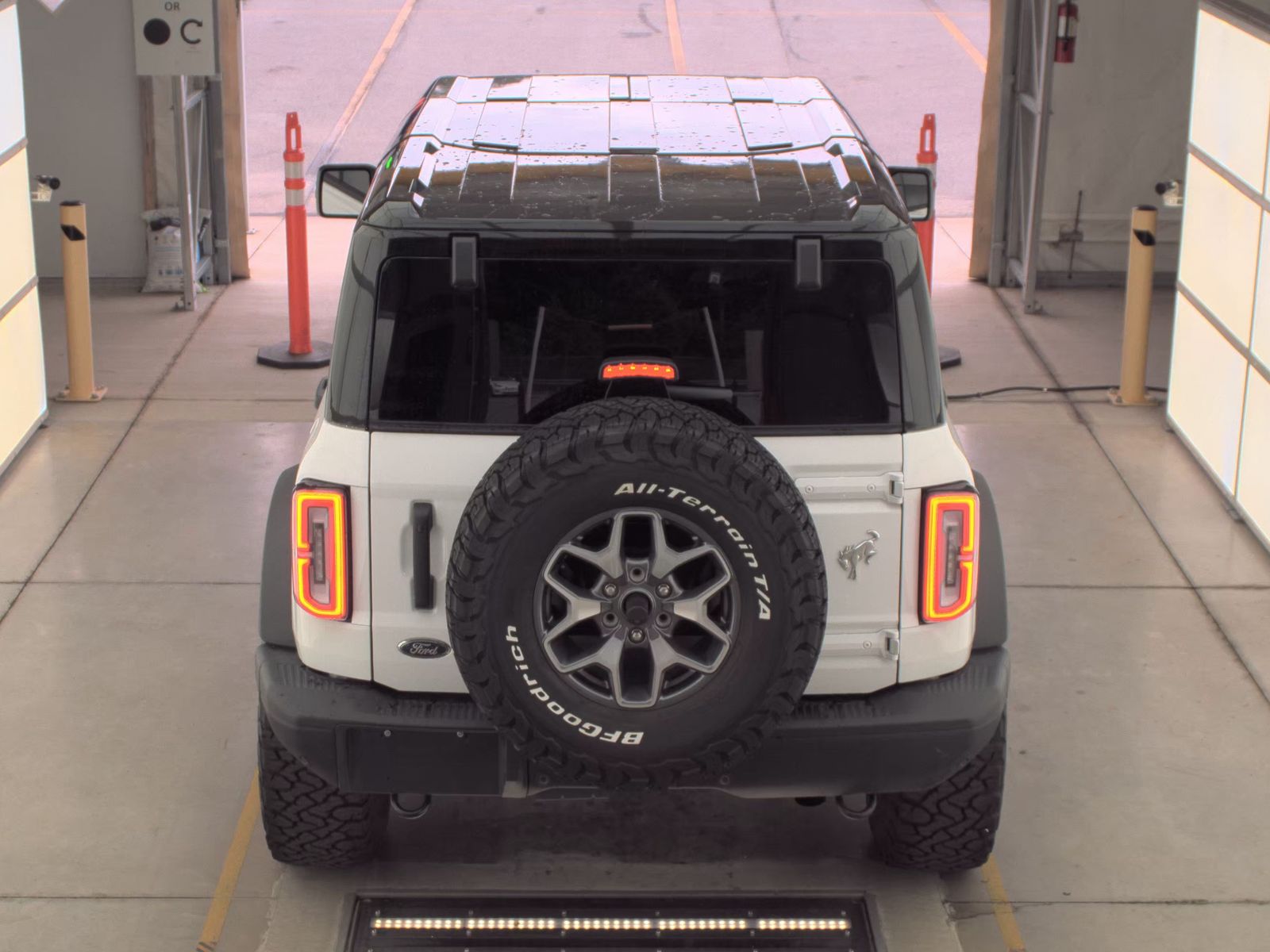 FORD BRONCO - 7