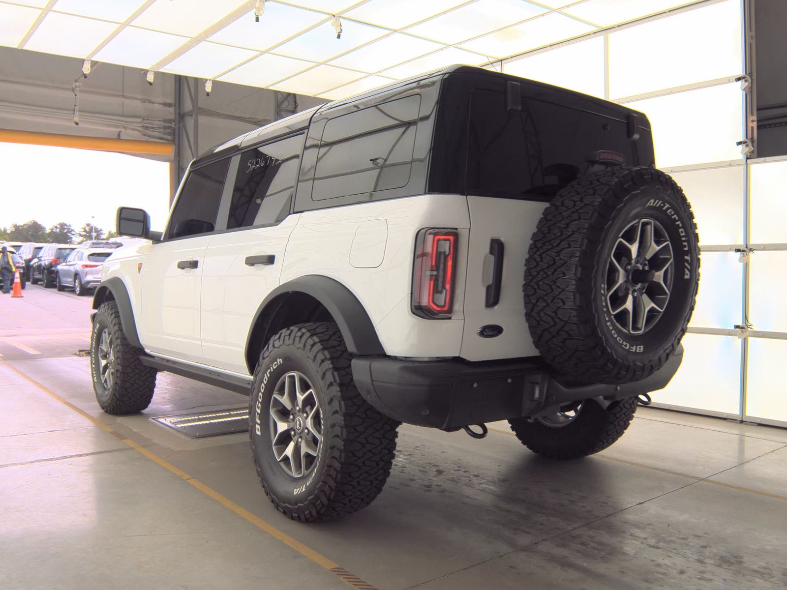 FORD BRONCO - 9