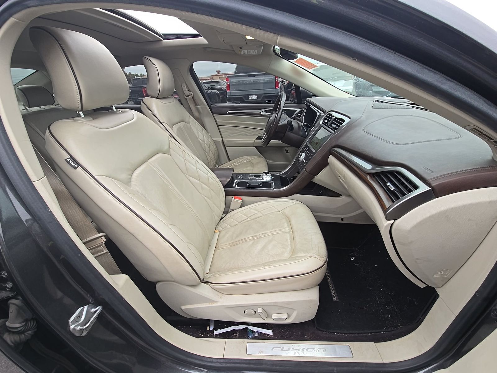 FORD FUSION - 9