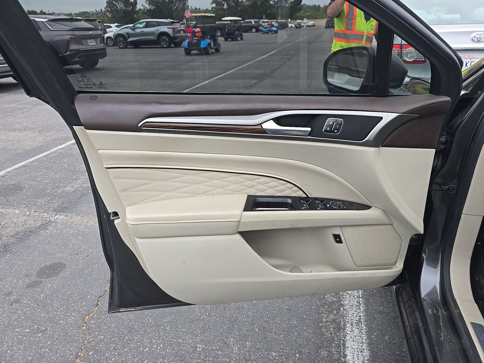 FORD FUSION - 10