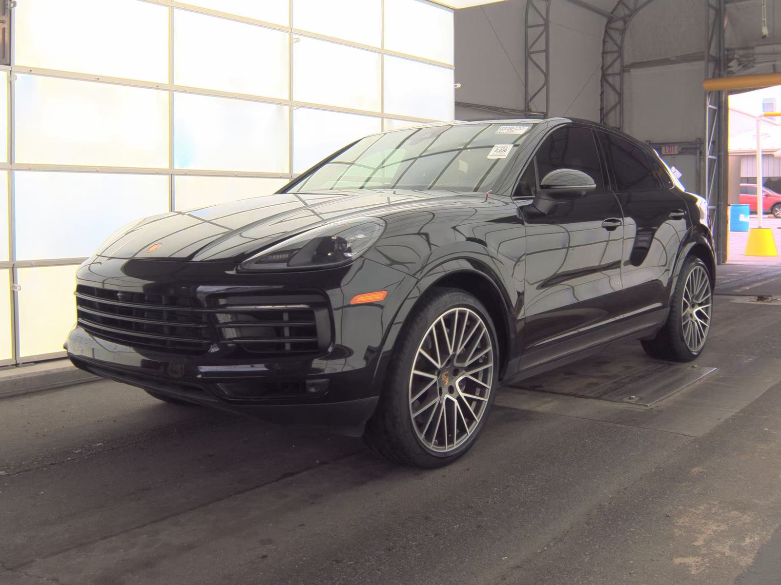 PORSCHE CAYENNE - 1