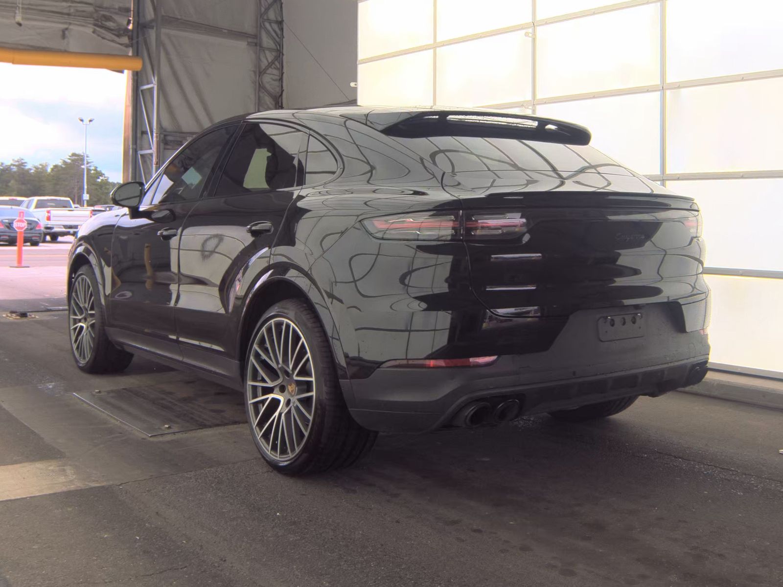 PORSCHE CAYENNE - 9