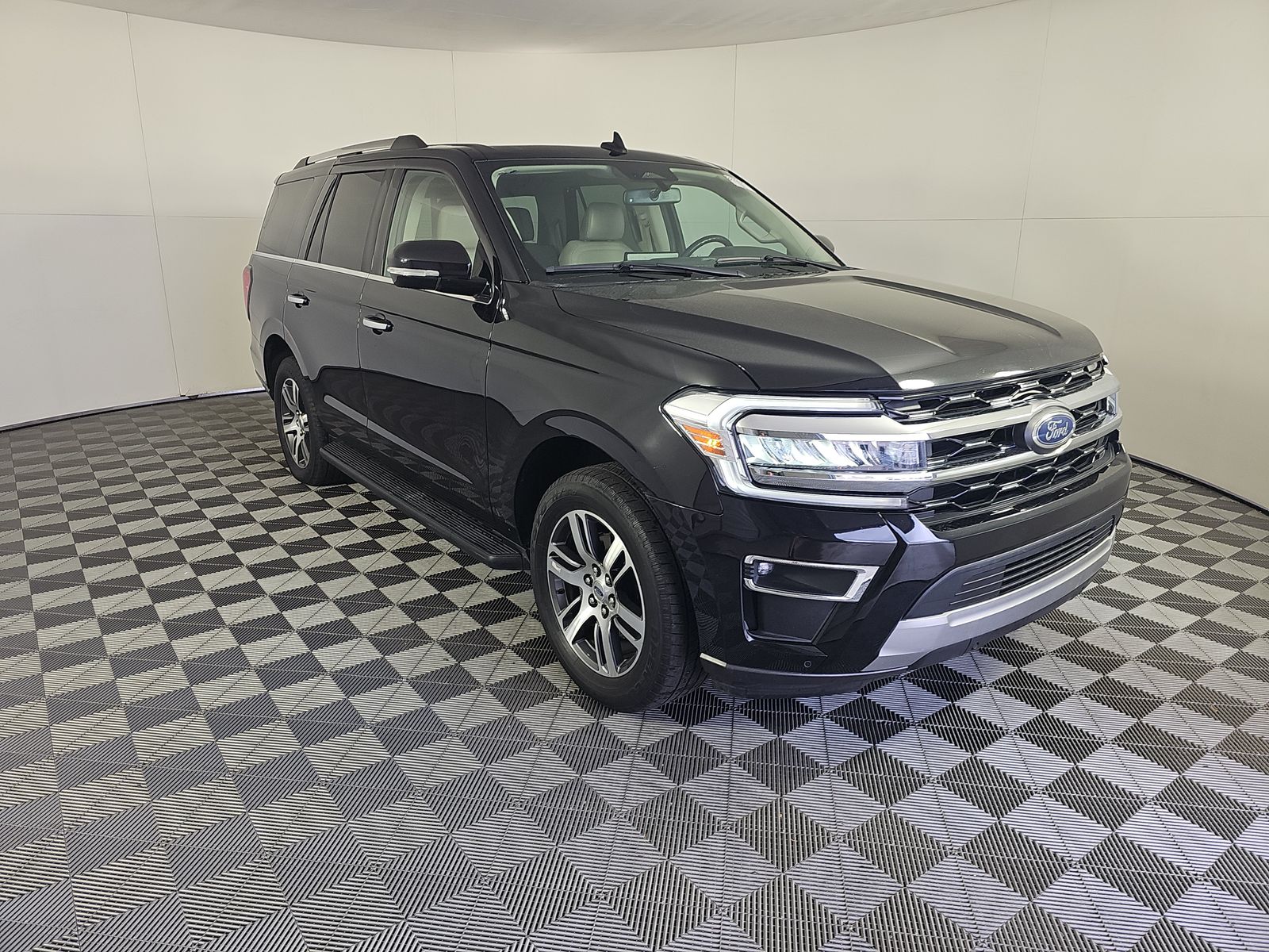 FORD EXPEDITION - 4